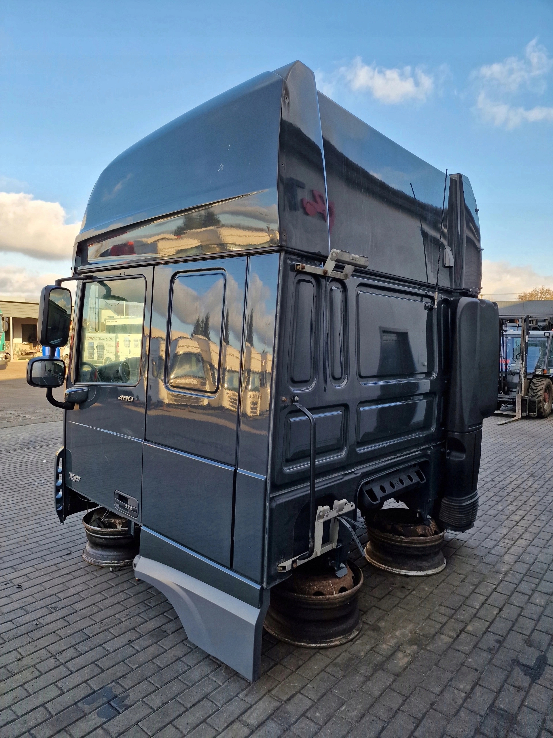 KABINA DAF XF 106 480 LIFT EURO 6 - obrazek 4