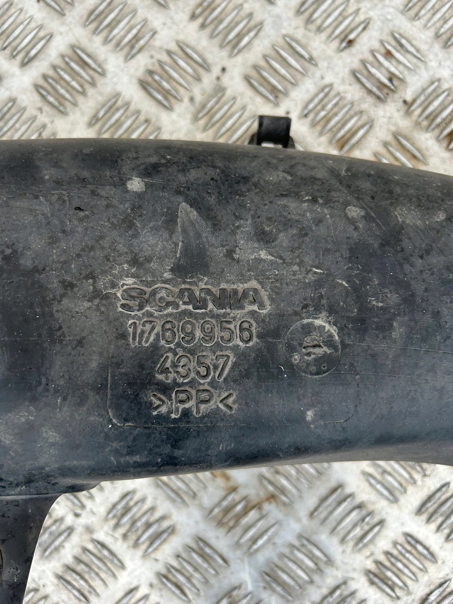 RURA DOLOT FILTRA POWIETRZA SCANIA R V8 - obrazek 2