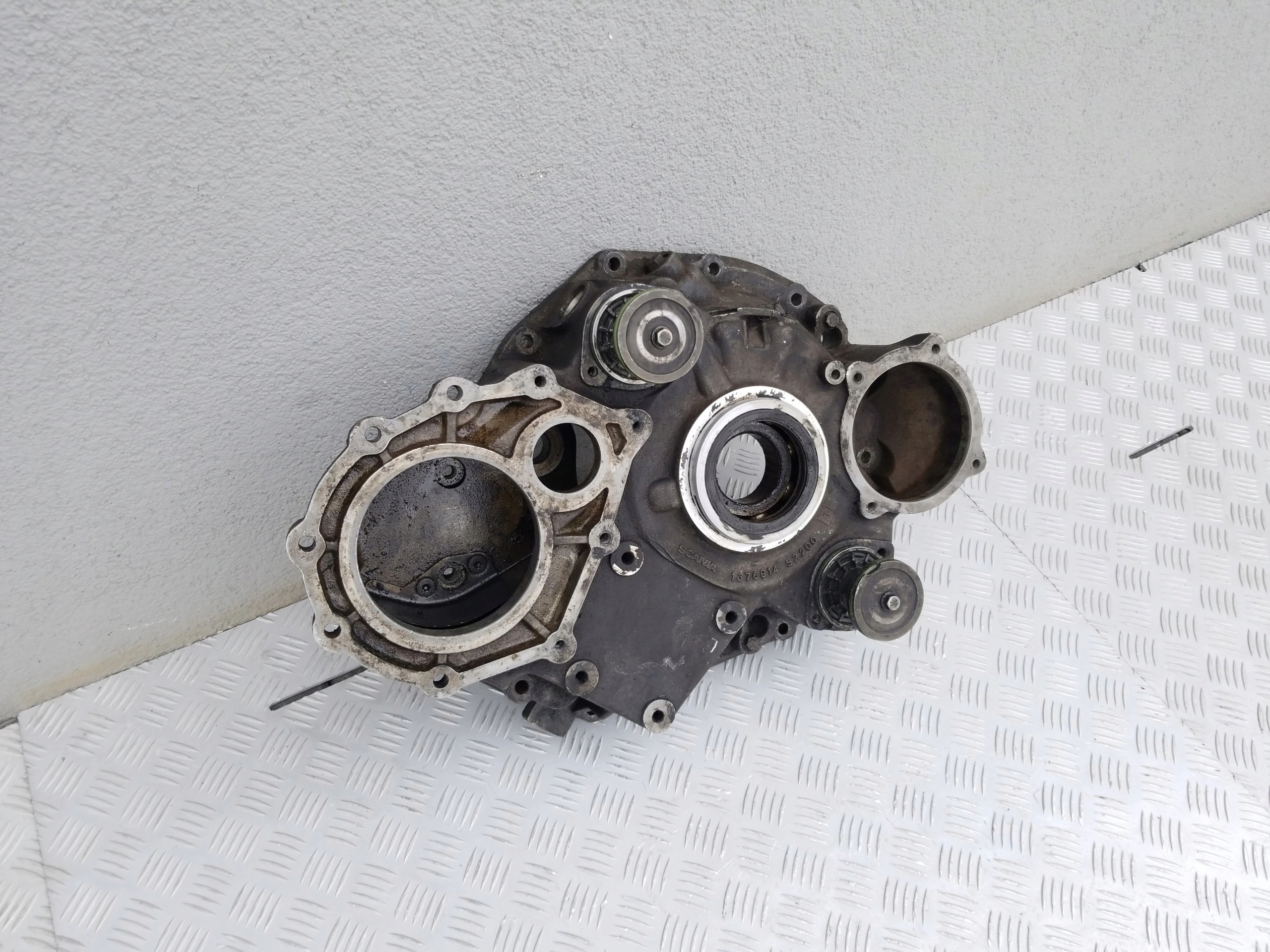 OBUDOWA SKRZYNI BIEGÓW TYLNA TYŁ SCANIA - obrazek 2