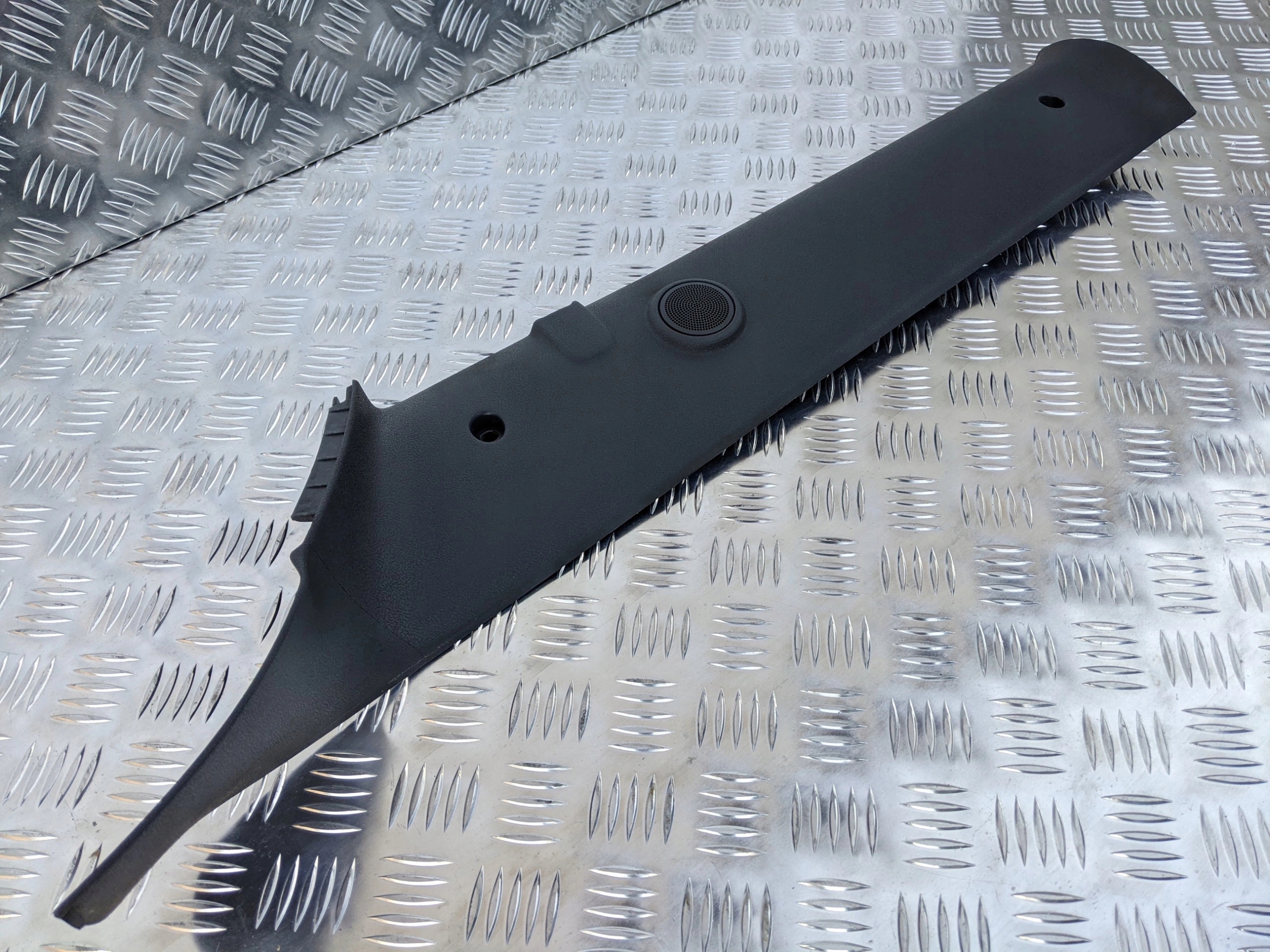 OSŁONA WEWNĘTRZNA SŁUPKA KABINY LEWA SCANIA R - obrazek 3