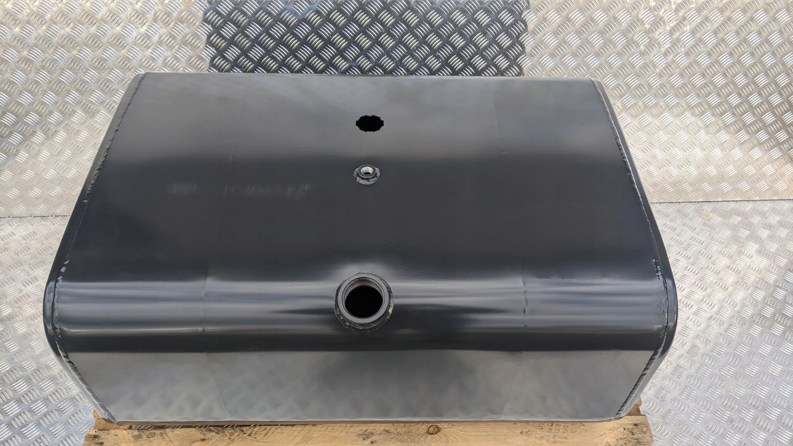 ZBIORNIK PALIWA ALUMINIOWY 300 LITRÓW SCANIA LOW D - obrazek 3