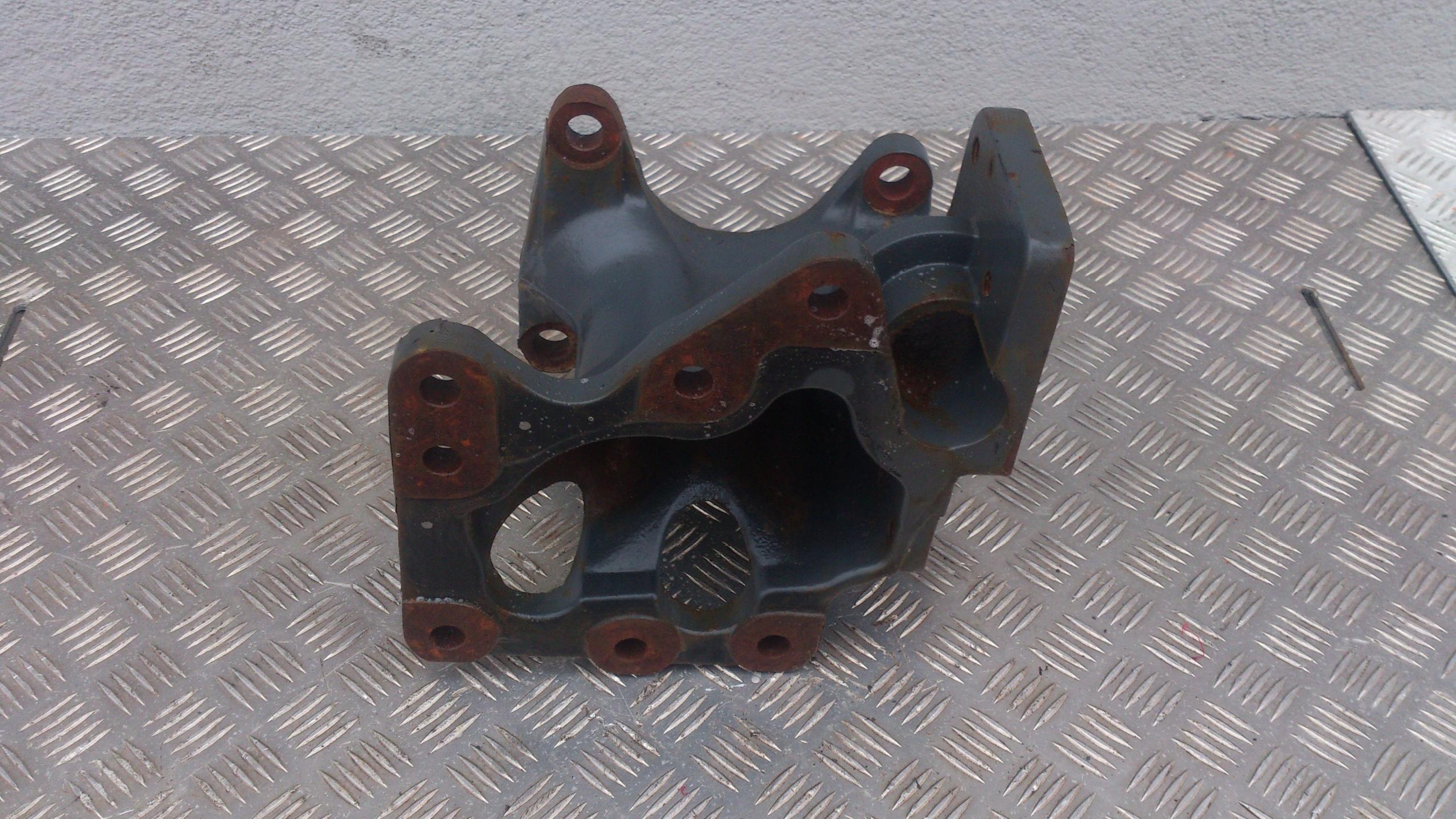 MOCOWANIE PODSTAWA KOLUMNY KIEROWNICZEJ DAF XF 105 - obrazek 4