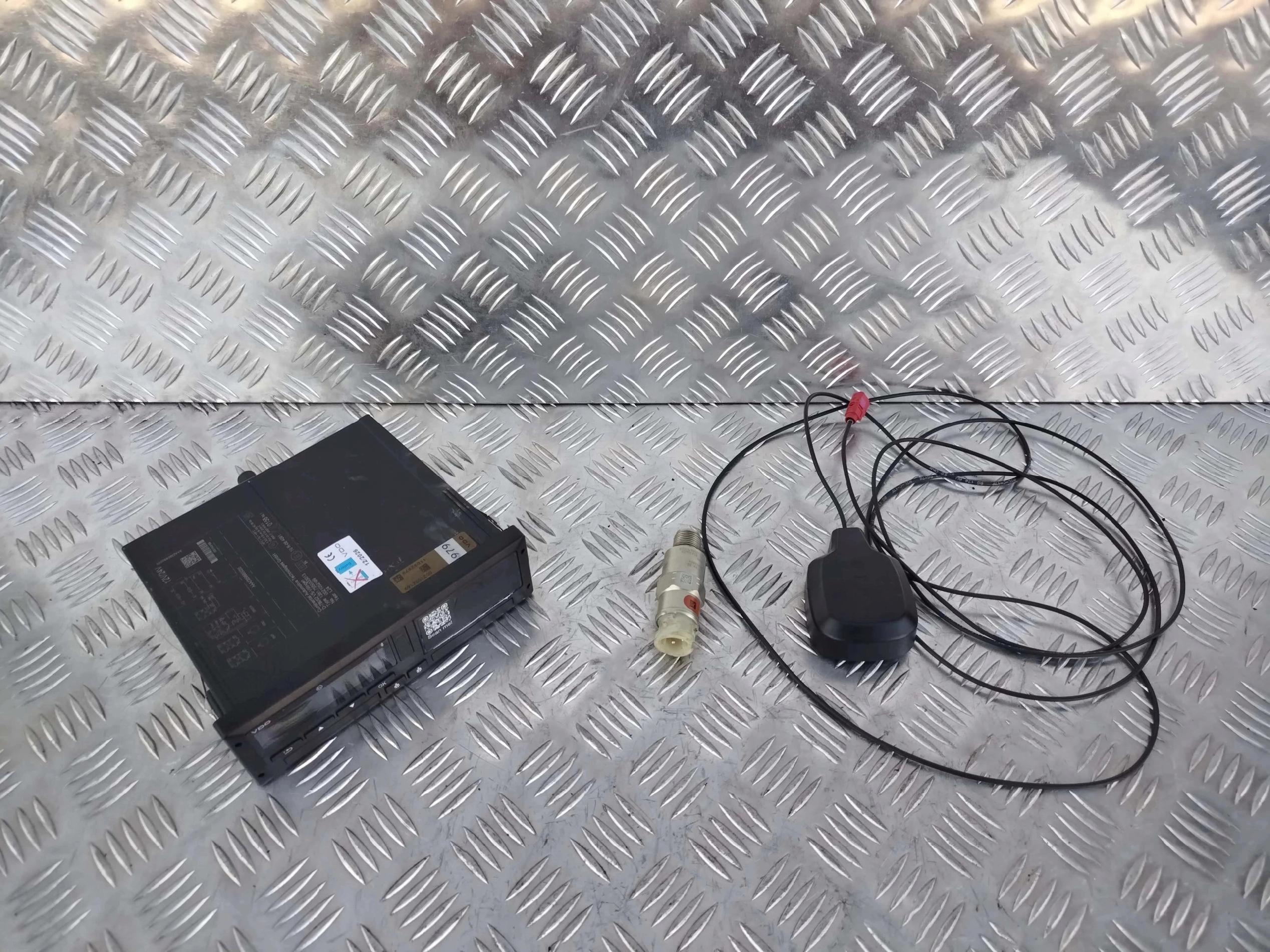 TACHOGRAF VDO DAF KOMPLETNY NOWY TYP AAA235990020 - obrazek 2