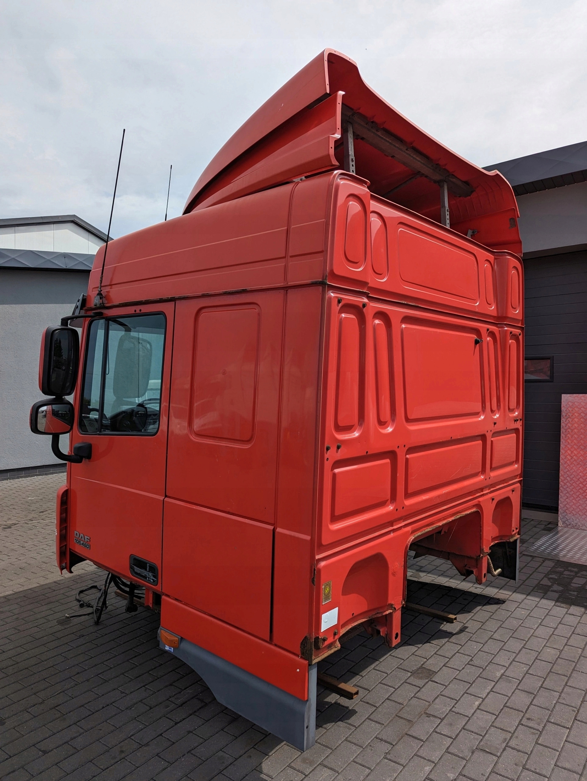 KABINA DAF XF 105 SPACE CAB - obrazek 4