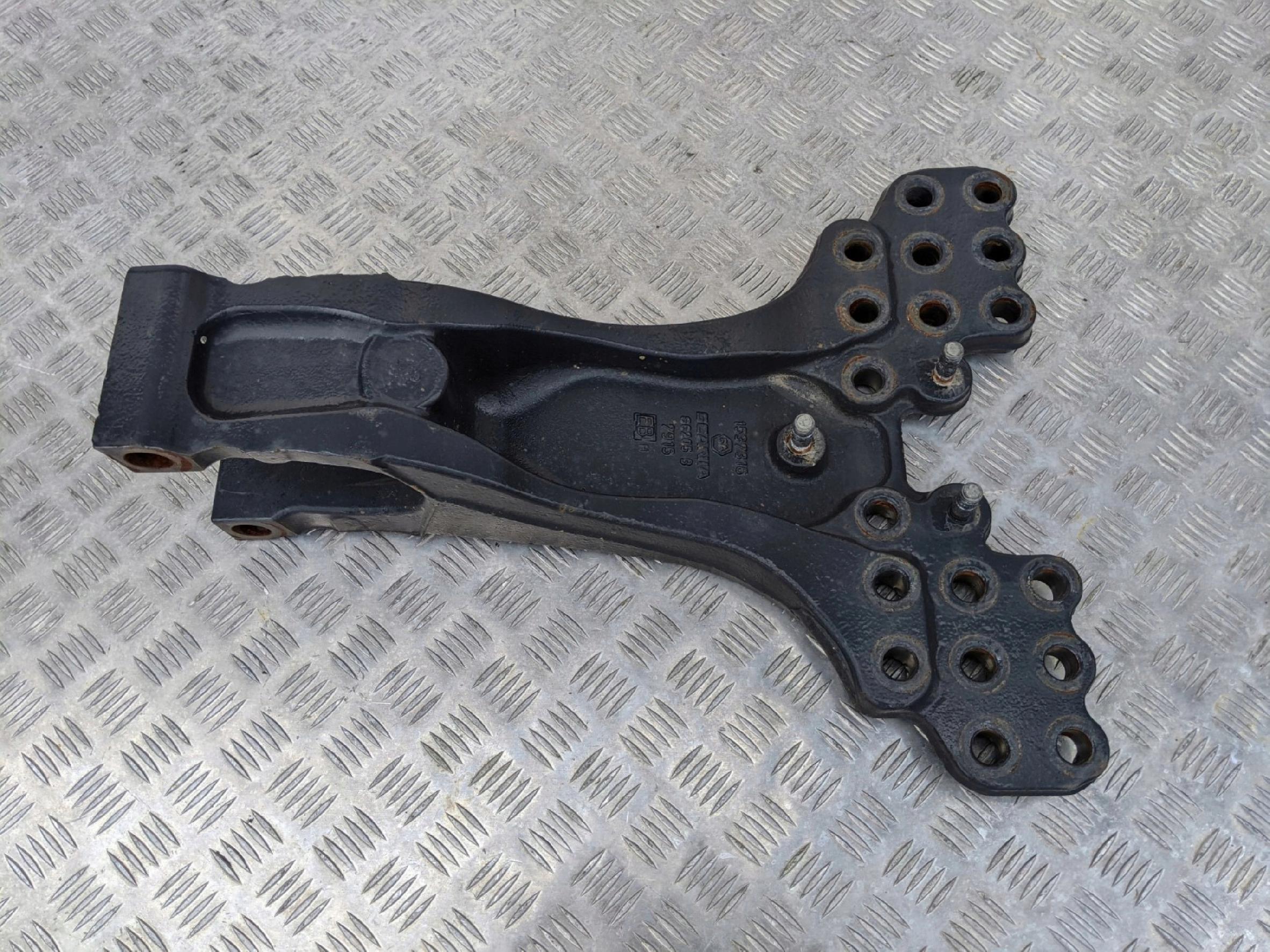 WSPORNIK MOCOWANIE RESORU ZAWIESZENIA SCANIA R - obrazek 3