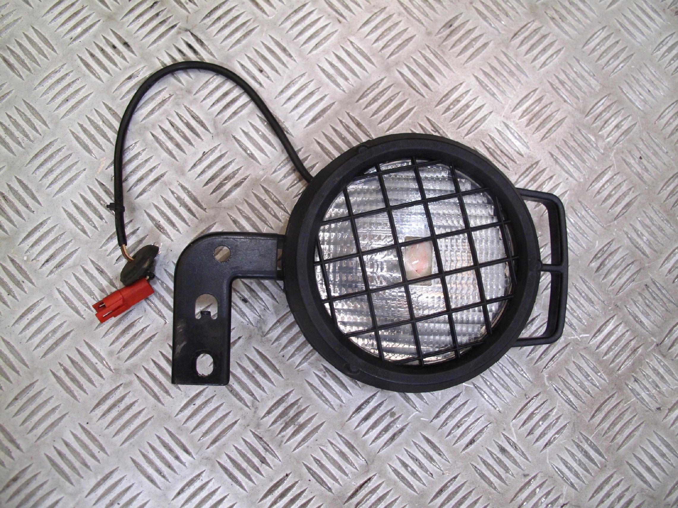 REFLEKTOR ZAKABINOWY LAMPA TYŁ KABINY SCANIA R - obrazek 3