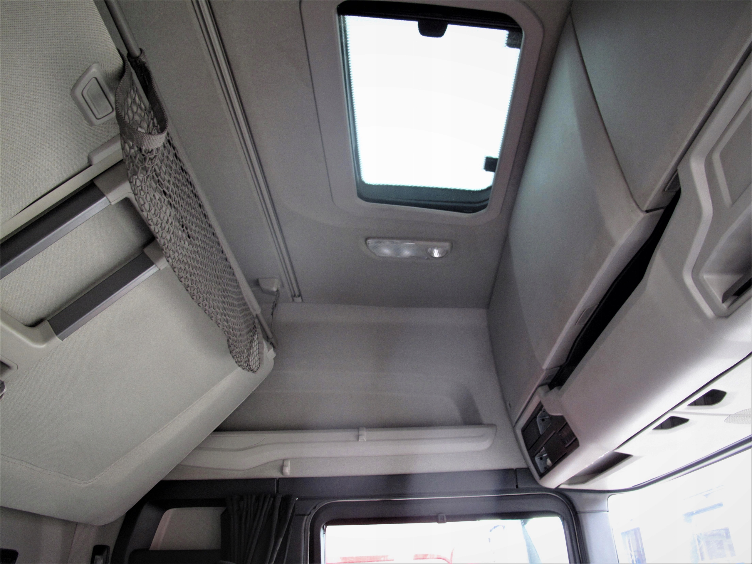 KOMPLETNY ŚRODEK SCANIA R S - obrazek 9