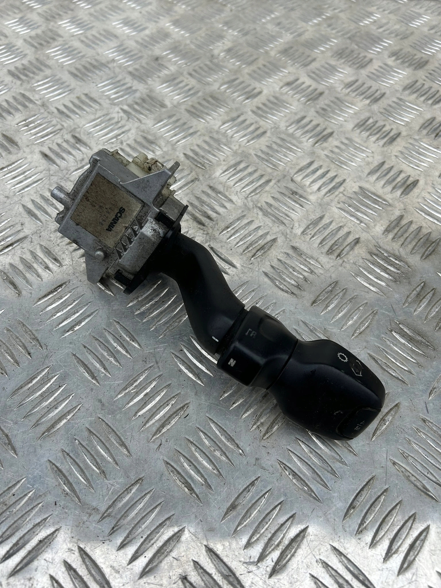 PRZEŁĄCZNIK MANETKA RETARDERA SCANIA R - obrazek 8