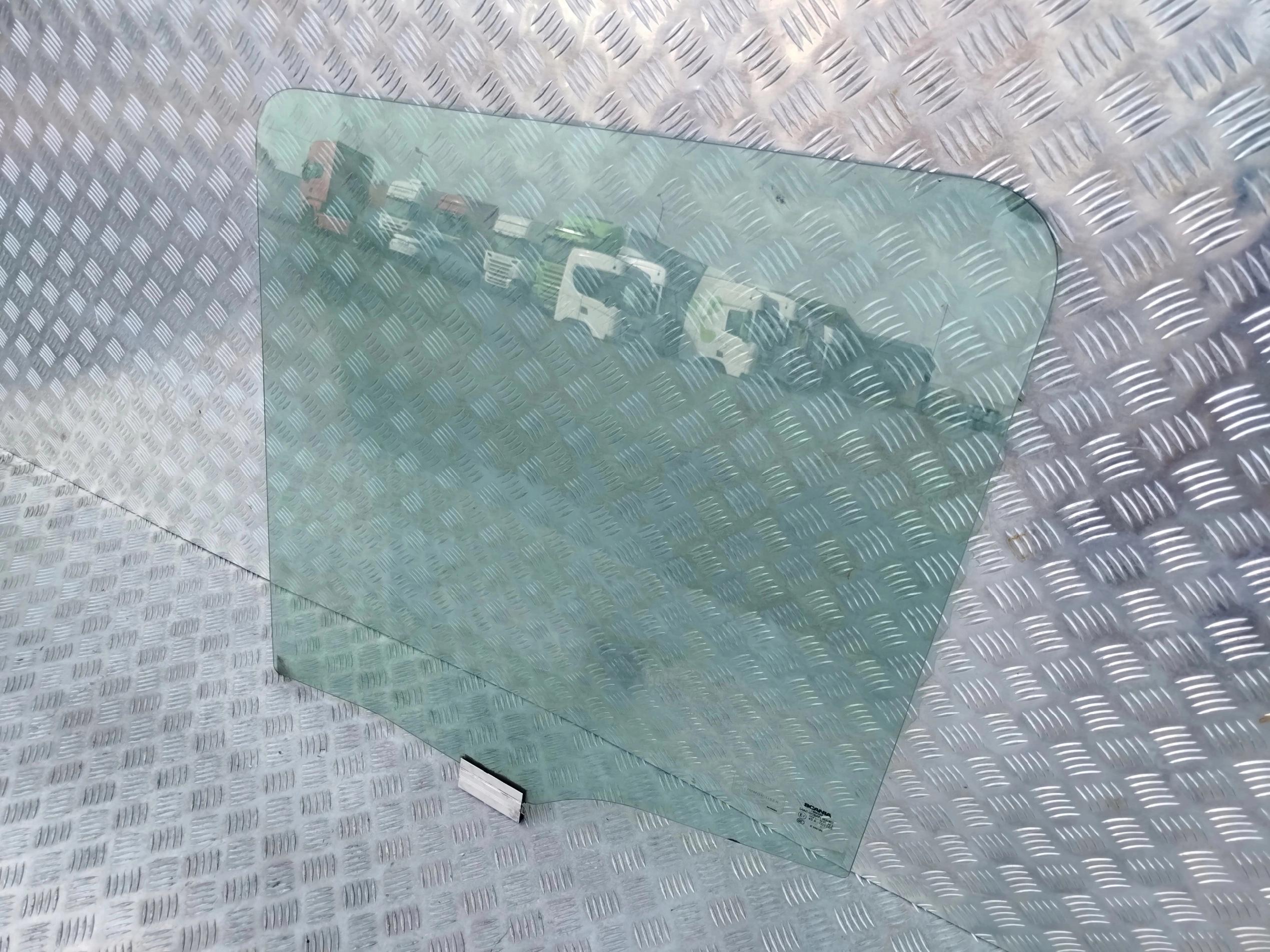 SZYBA DRZWI LEWA SCANIA R - obrazek 2