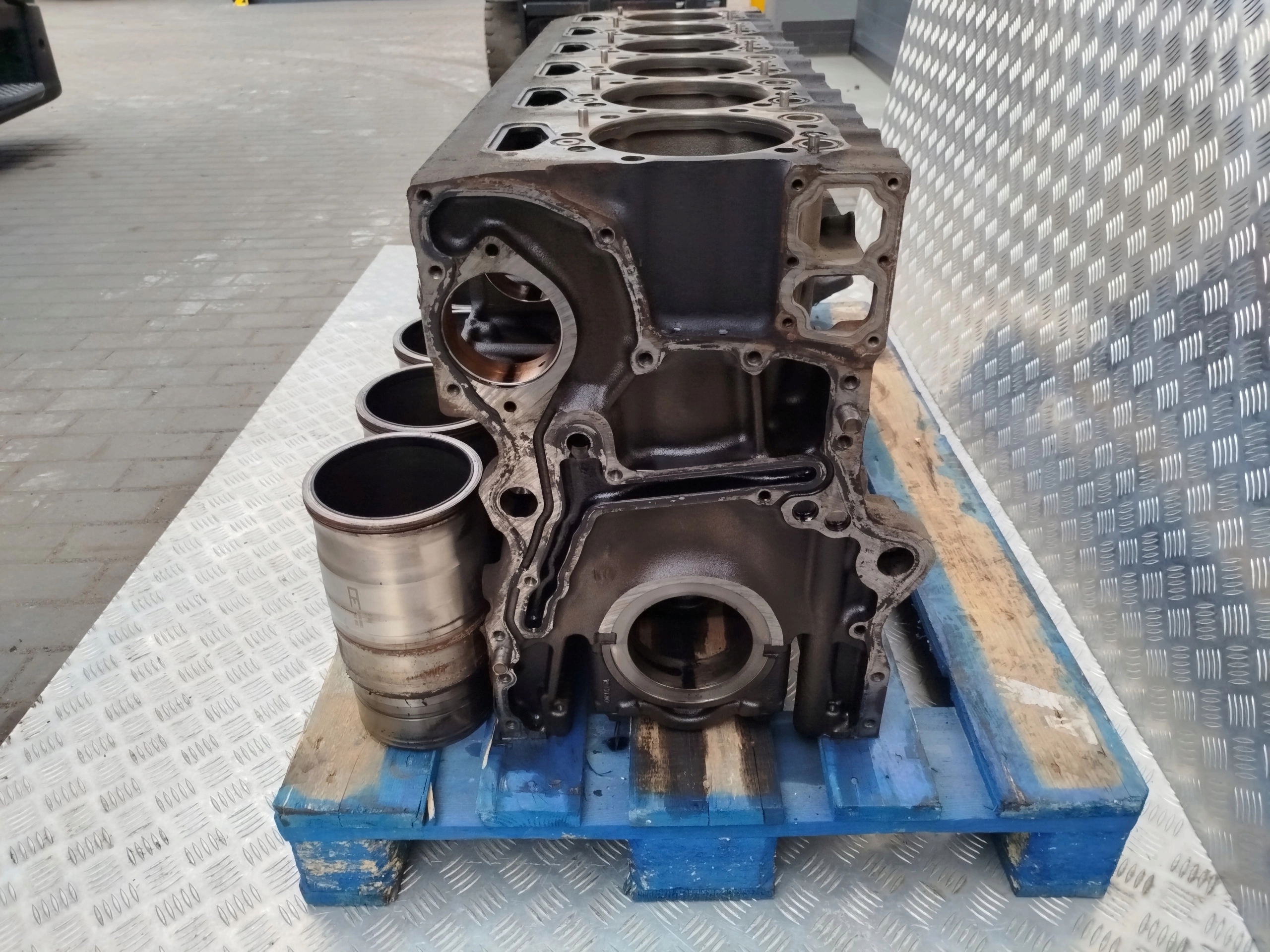 BLOK SILNIKA SCANIA EURO 5 XPI DC 1305 - obrazek 7