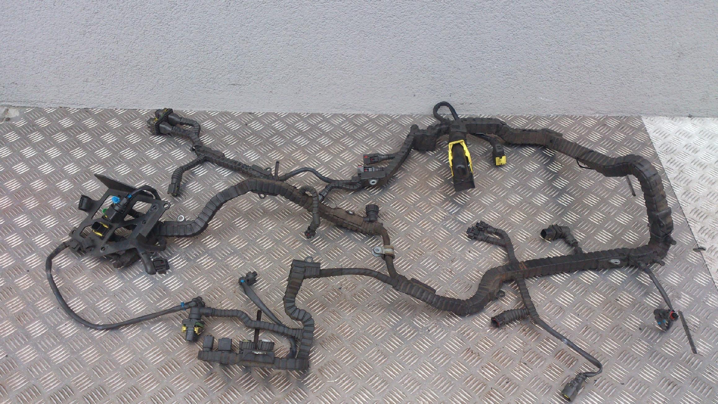 WIĄZKA INSTALACJA SILNIKA DAF CF 106 440