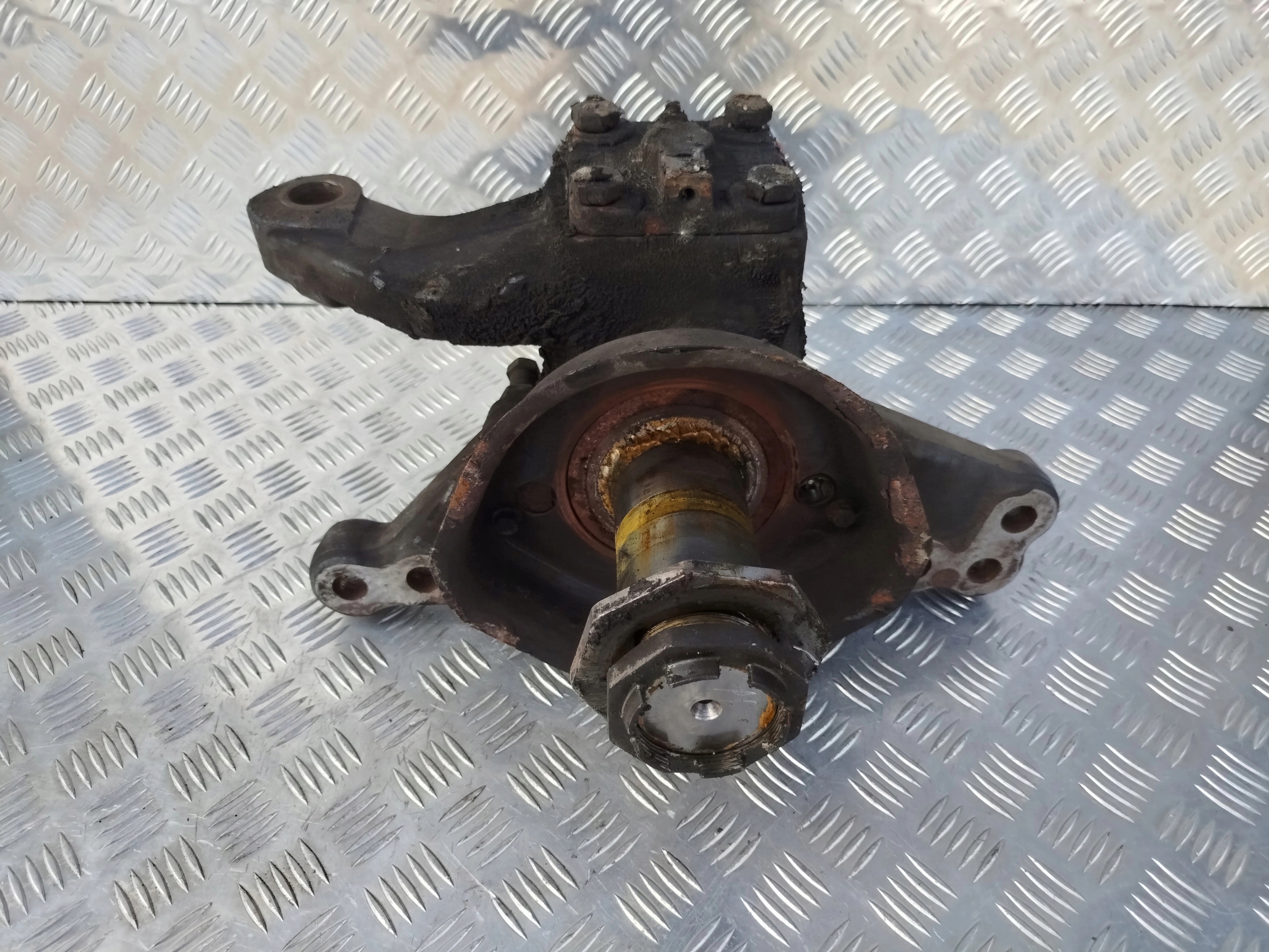 ZWROTNICA HAMULEC TARCZOWY LEWA SCANIA STREAMLINE