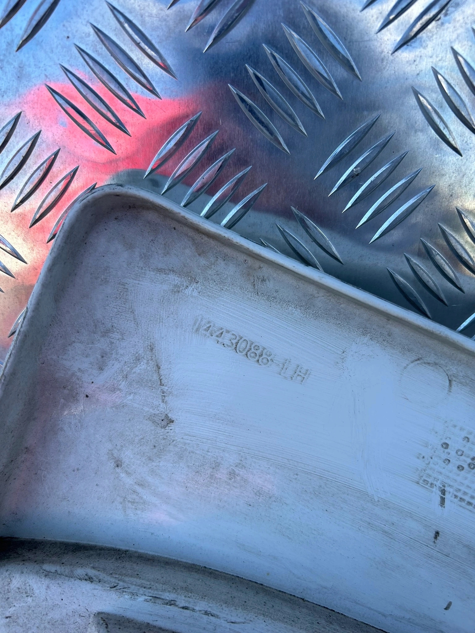 TRÓJKĄT NADKOLA LEWE SCANIA R - obrazek 3