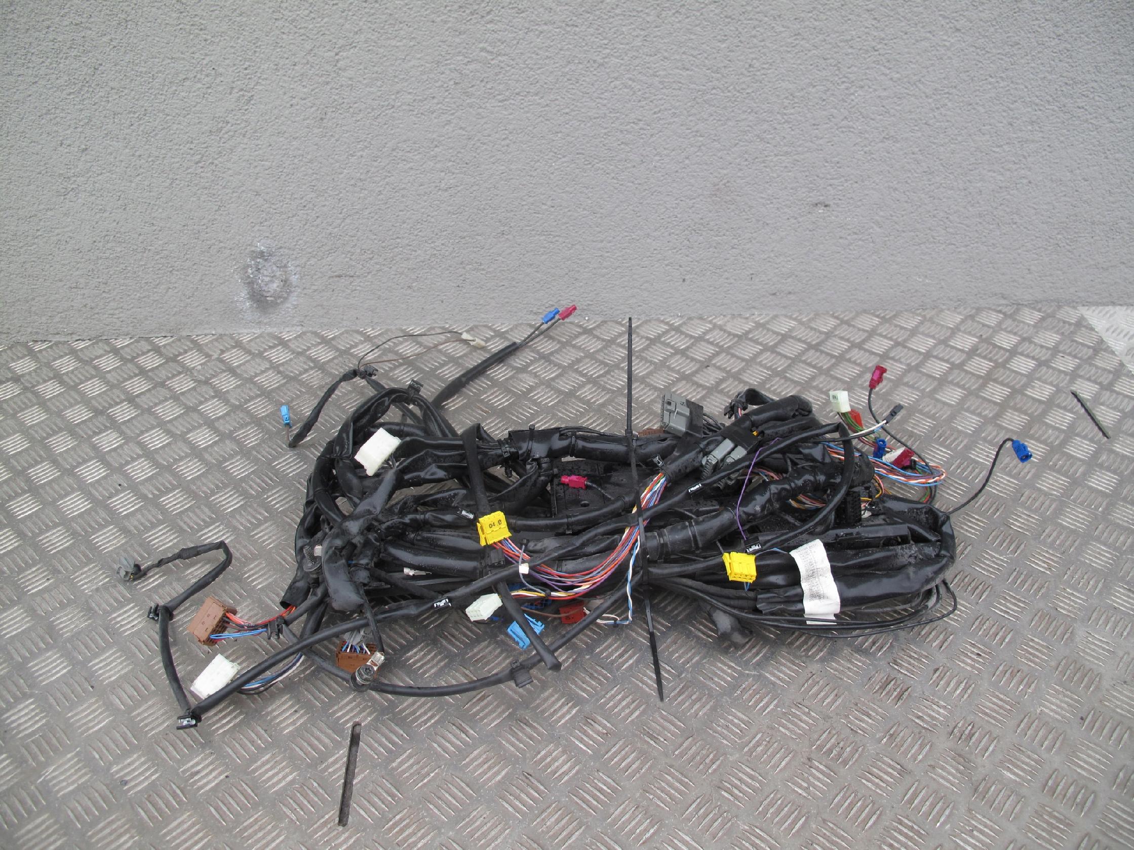 WIĄZKA INSTALACJI GÓRNEGO KOKPITU SCANIA R S - obrazek 3