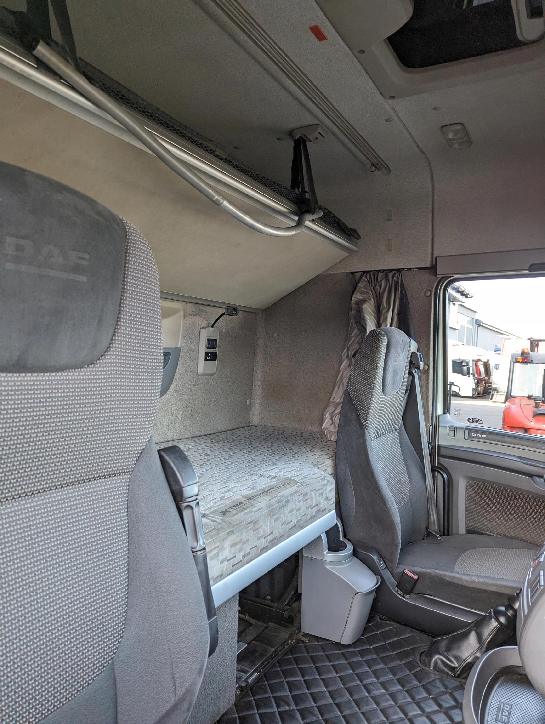 KABINA DAF XF 106 - obrazek 9