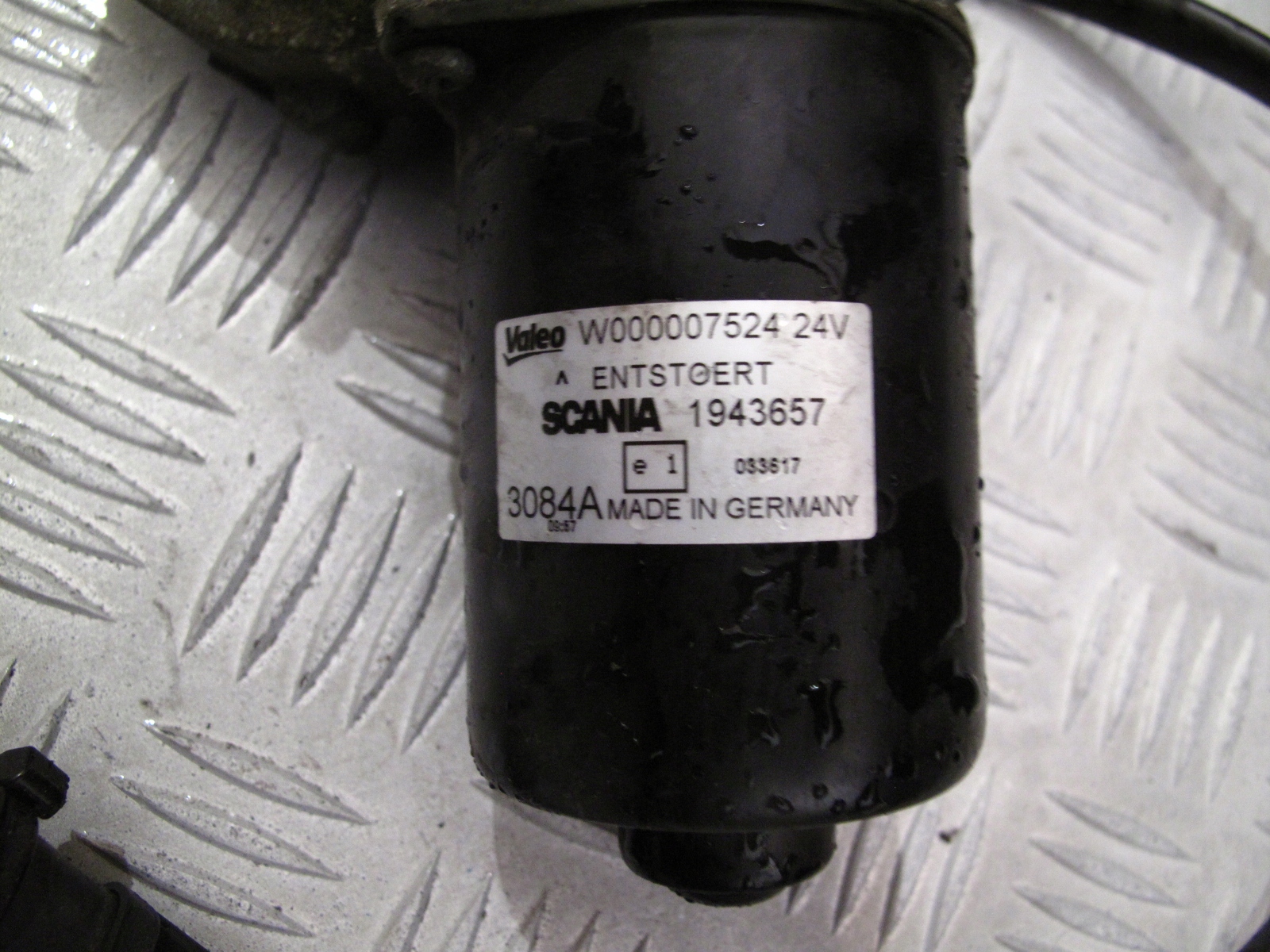 SILNICZEK SILNIK WYCIERACZEK SCANIA R - obrazek 2