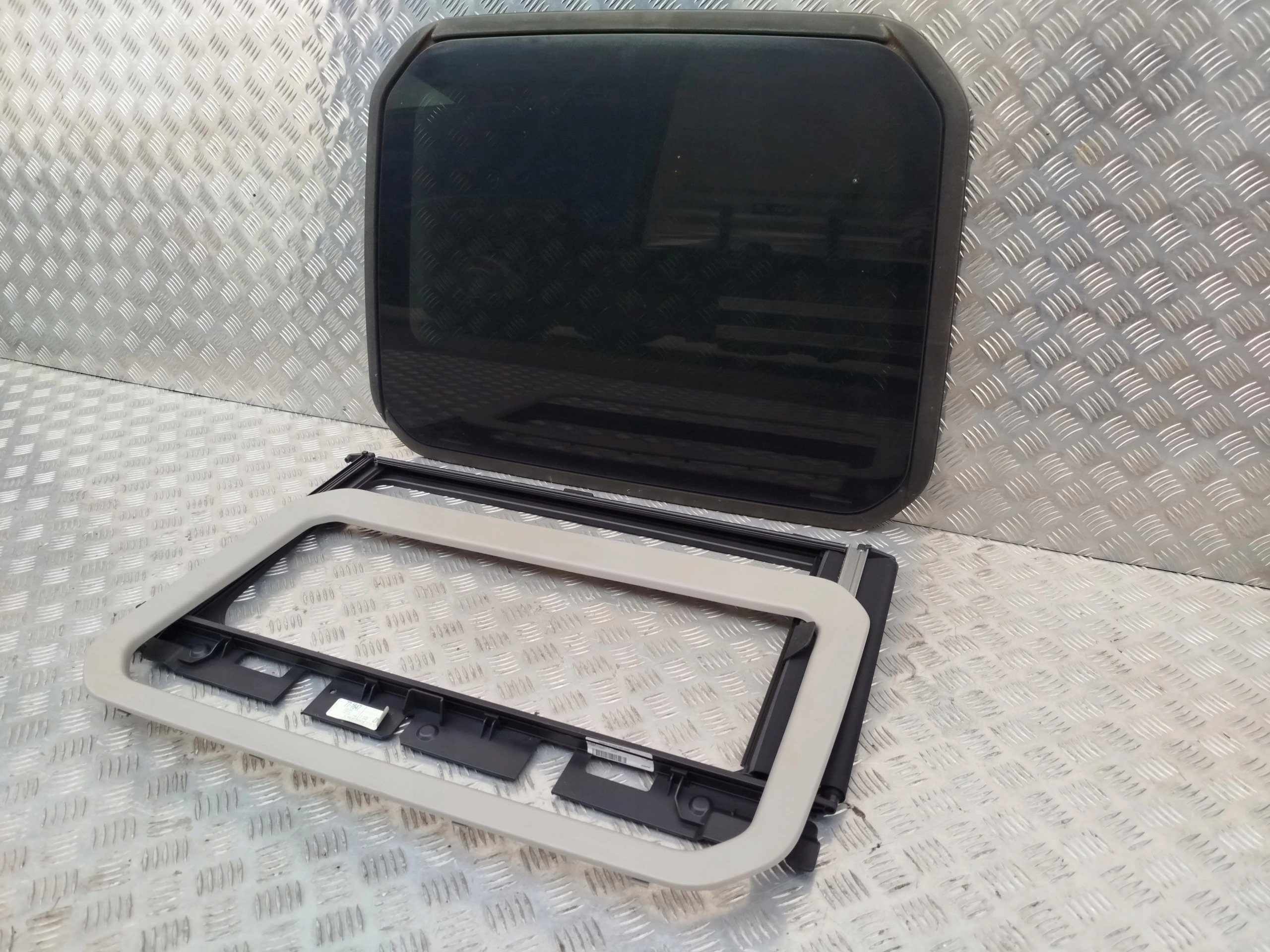 SZYBERDACH ELEKTRYCZNY SCANIA NTG - obrazek 3