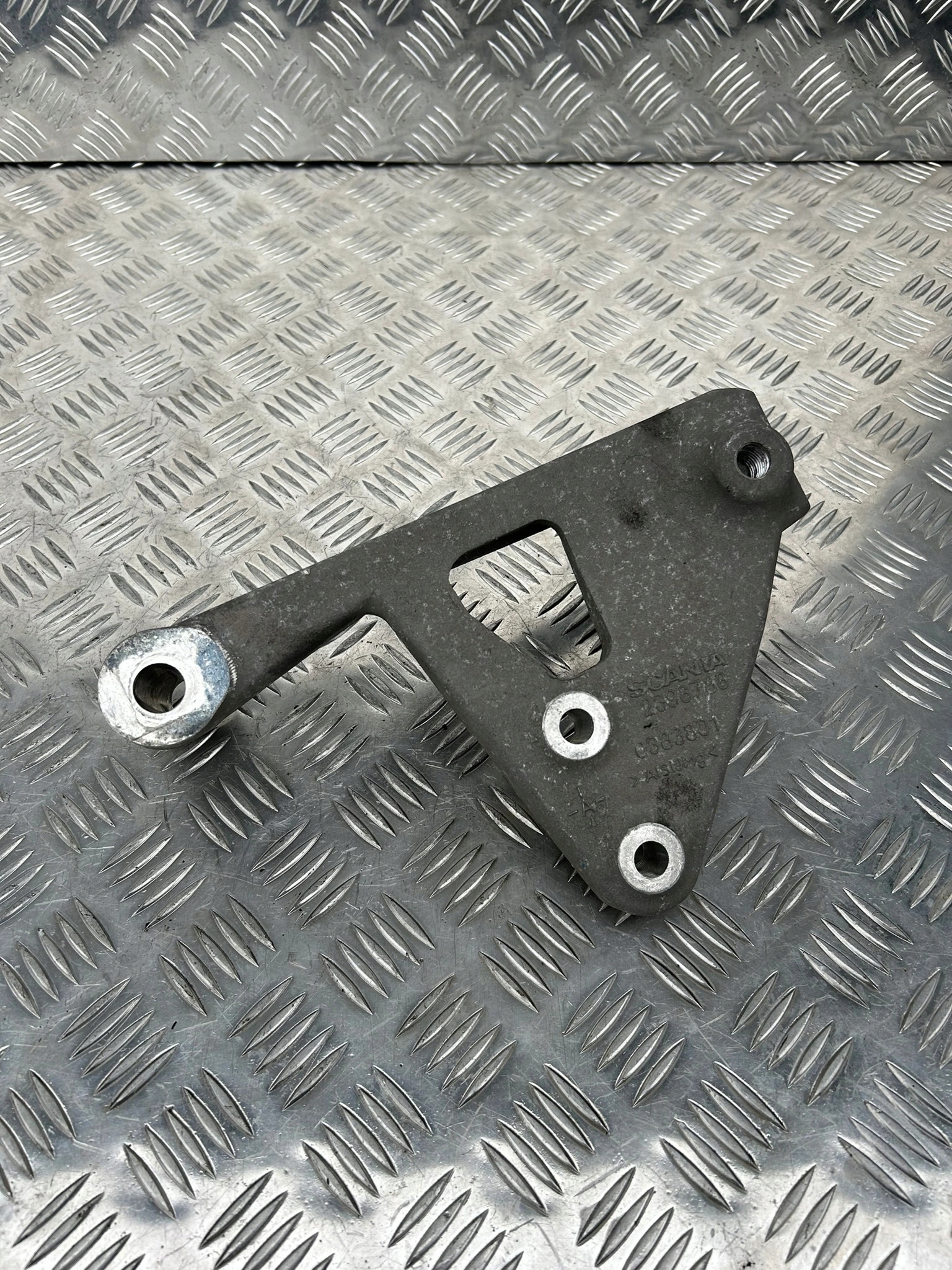 WSPORNIK SIŁOWNIKA KABINY SCANIA NEXT GEN NTG