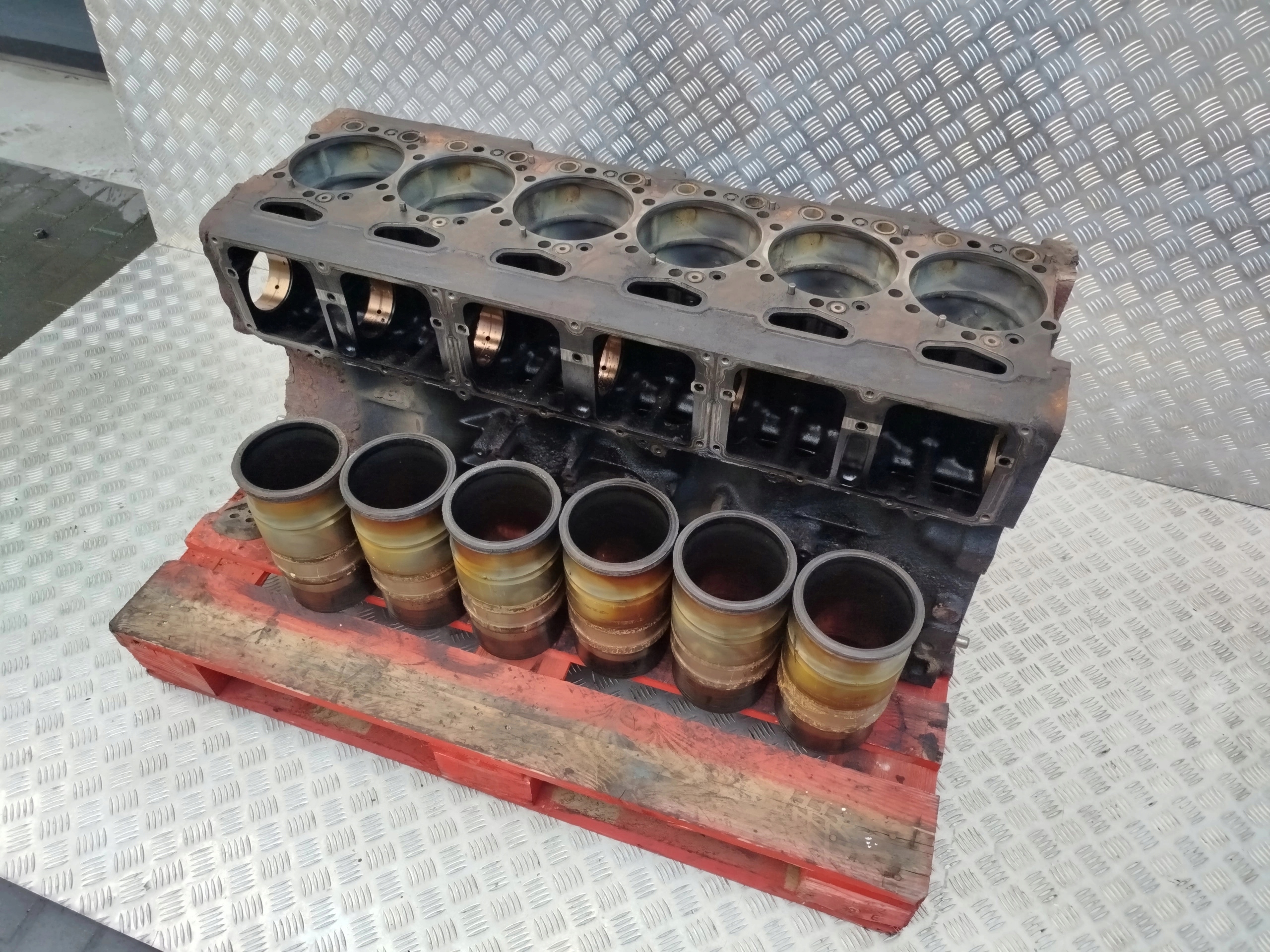 BLOK SILNIKA SCANIA HPI - obrazek 3