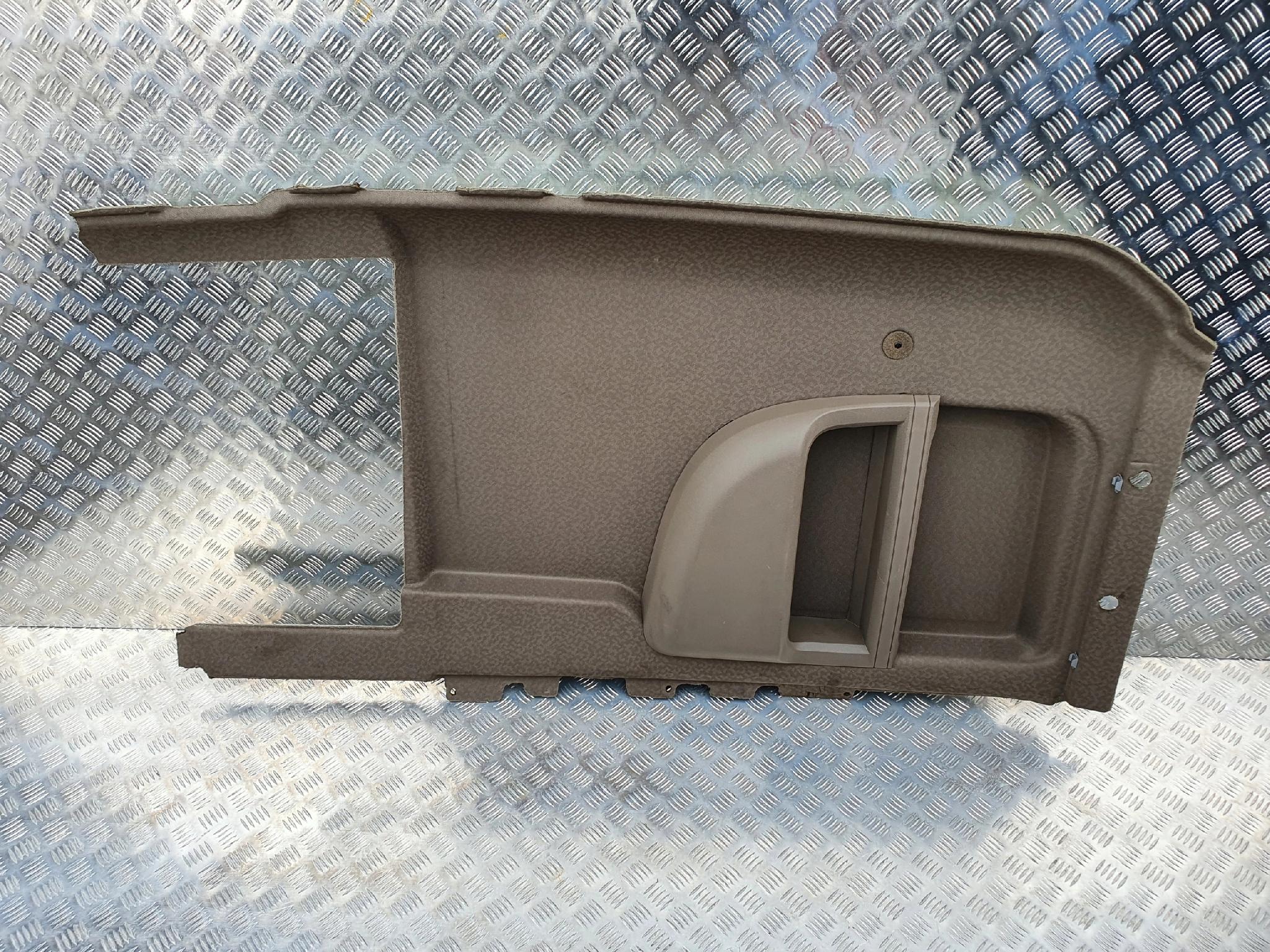 TAPICERKA BOCZNA KABINY SCANIA CR 19 LEWA STRONA - obrazek 2