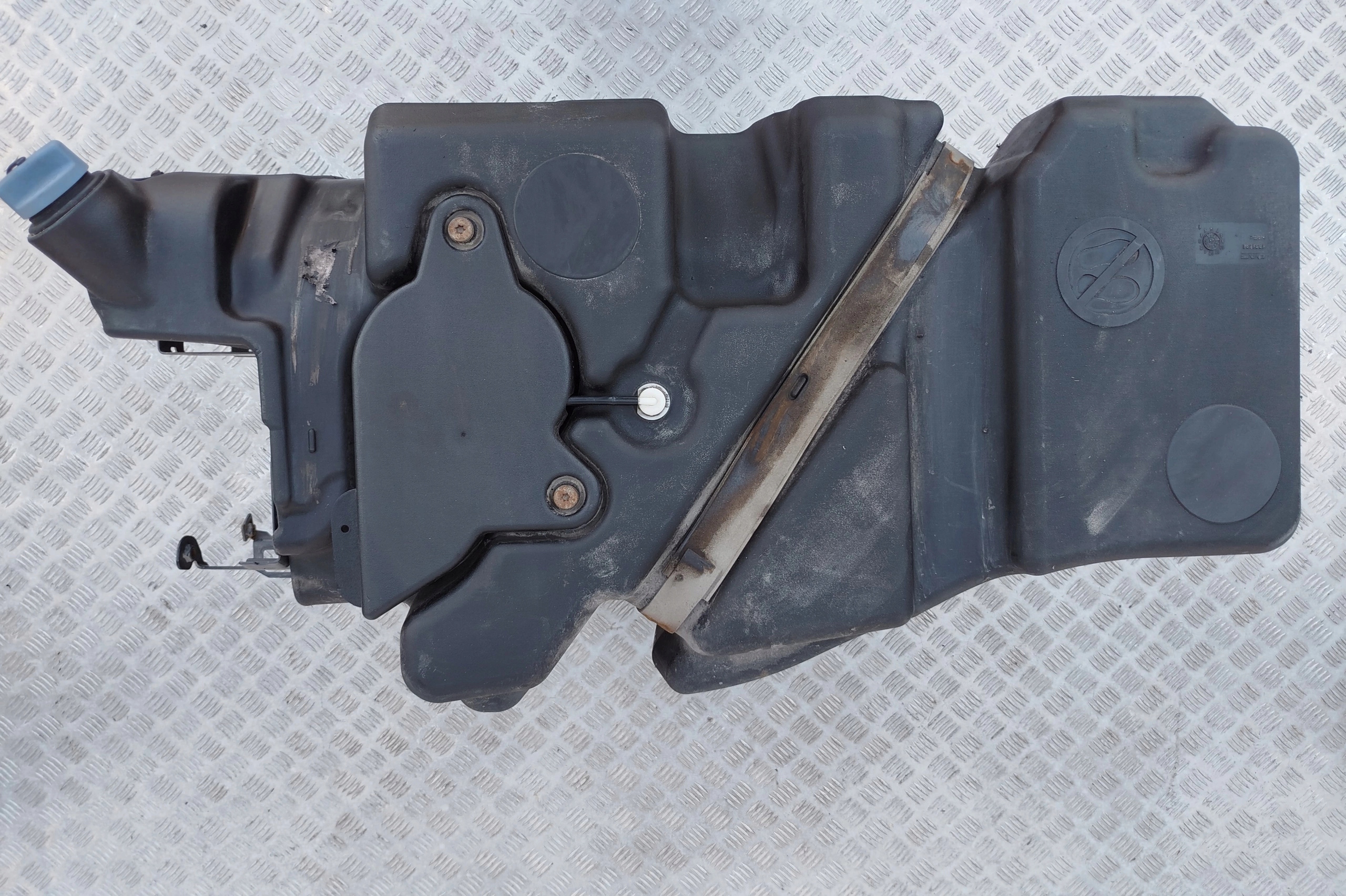 ZBIORNIK ADBLUE AD BLUE DAF XF 106 - obrazek 3