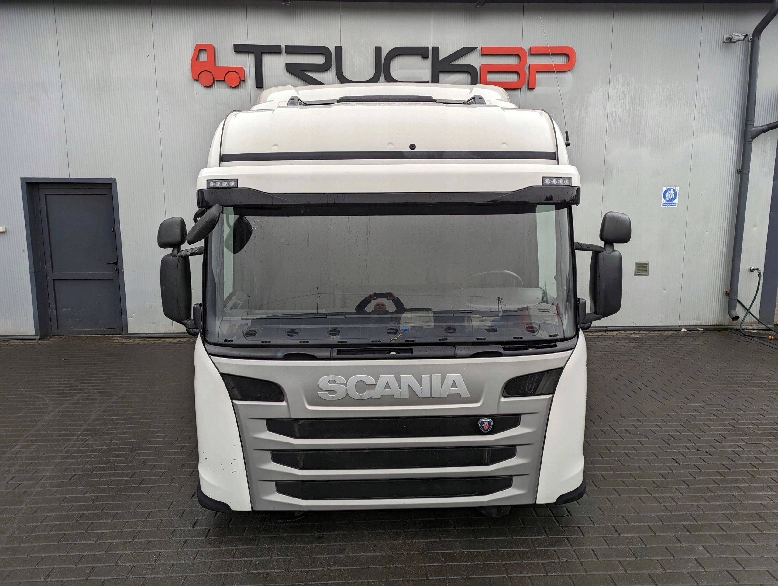 KABINA SCANIA CG19 STREAMLINE HIGHLINE EURO 6 - obrazek 3
