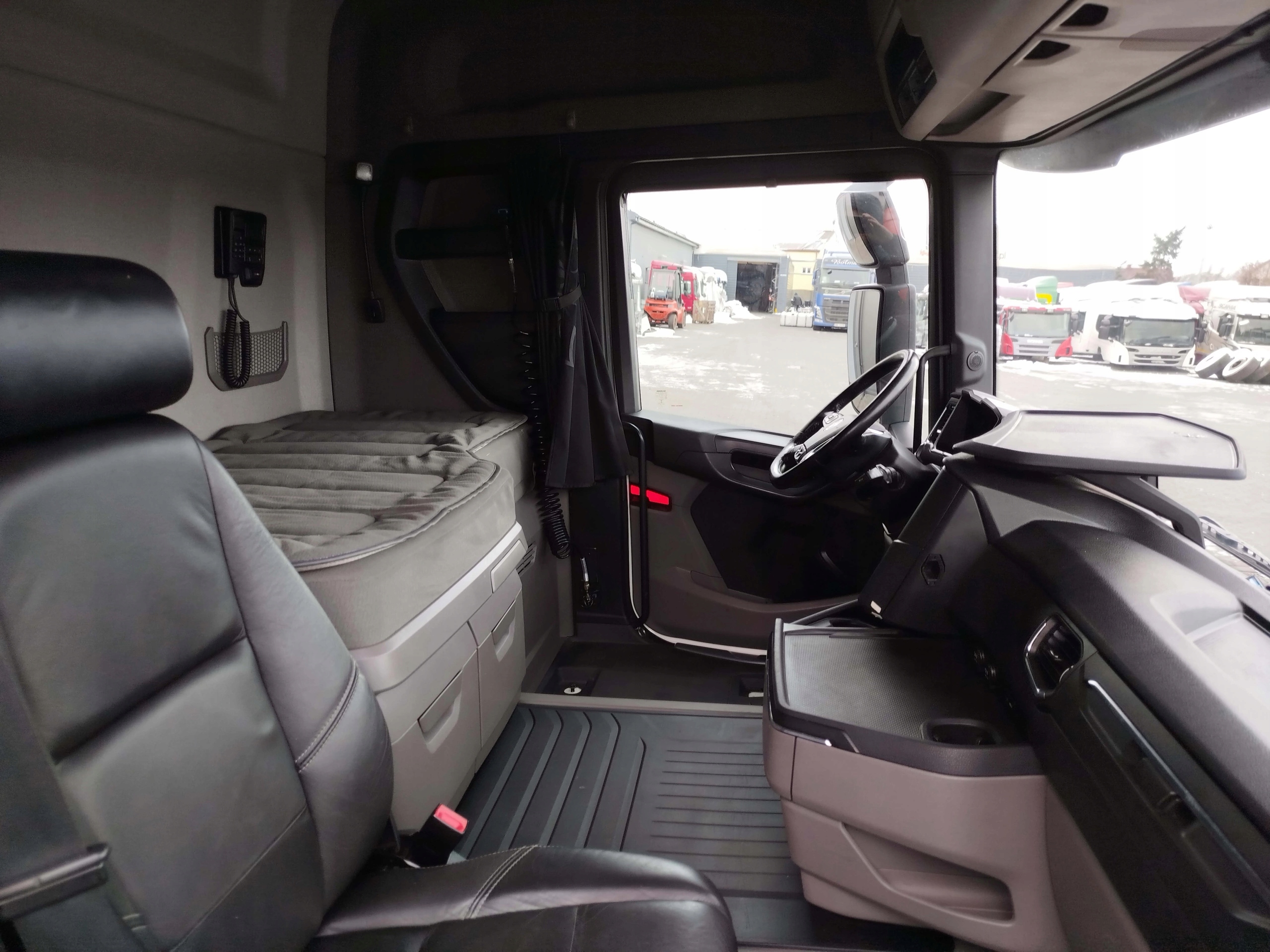 KABINA SCANIA R NTG NISKI DACH - obrazek 9