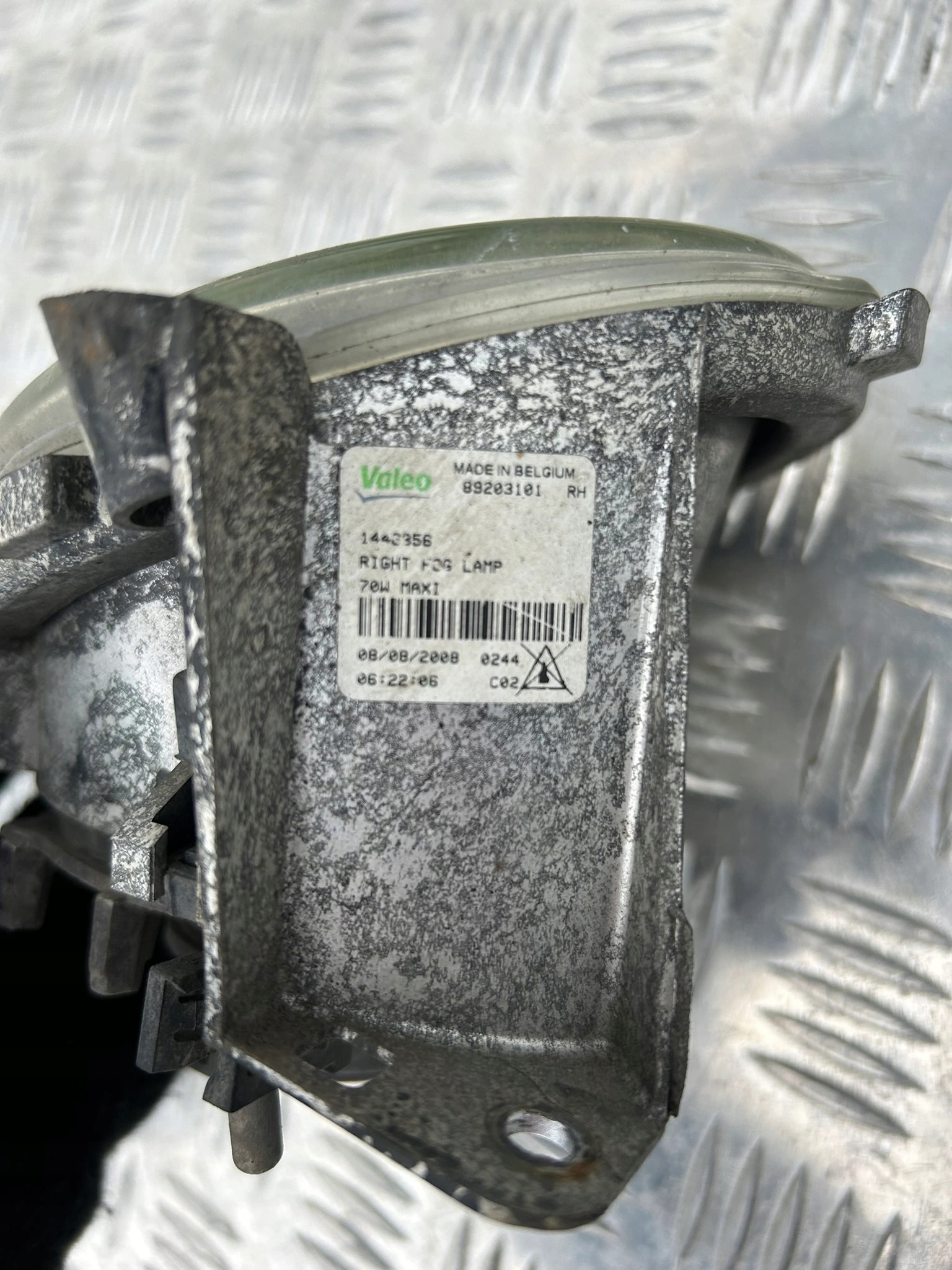 HALOGEN ŚWIATŁO PRZECIWMGŁOWE SCANIA R PRAWY - obrazek 2