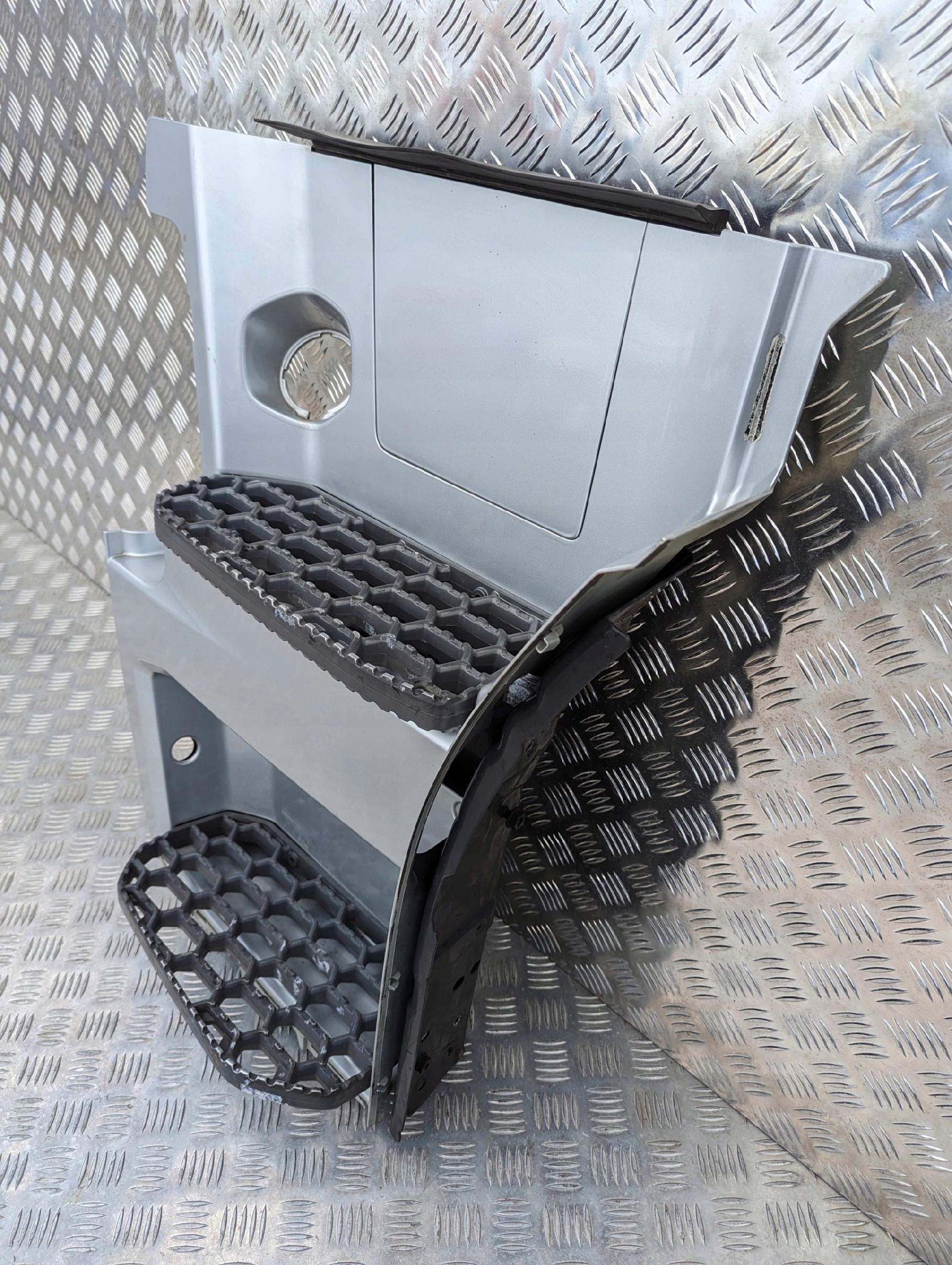 STOPNICA STOPNIE SCANIA R NTG - obrazek 2