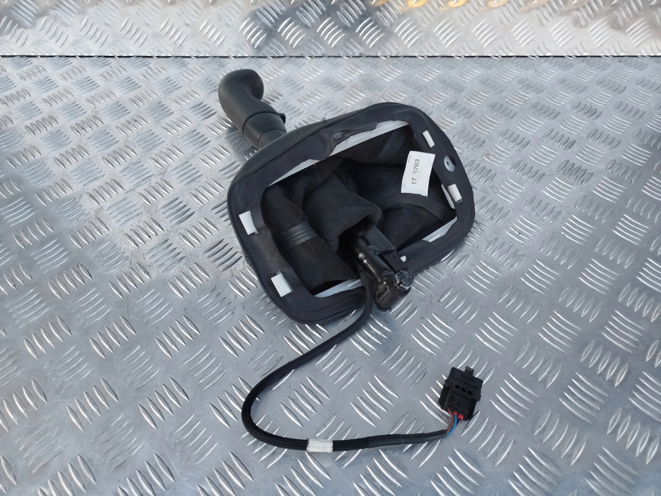 LEWAREK GAŁKA DRĄŻEK ZMIANY BIEGÓW SCANIA G - obrazek 9