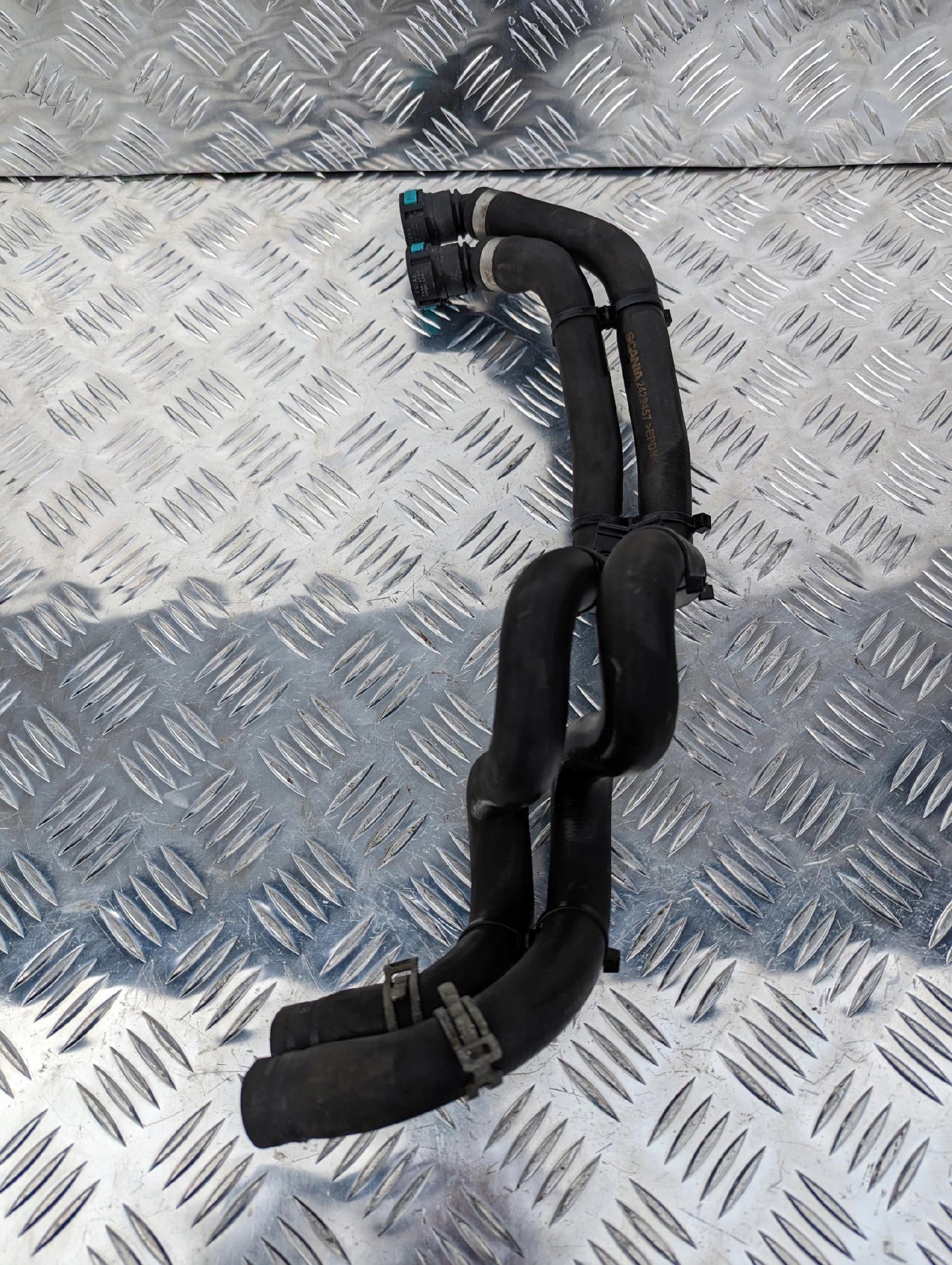 WĘŻE PRZEWODY PŁYNU CHŁODZĄCEGO WODY SCANIA NTG - obrazek 3