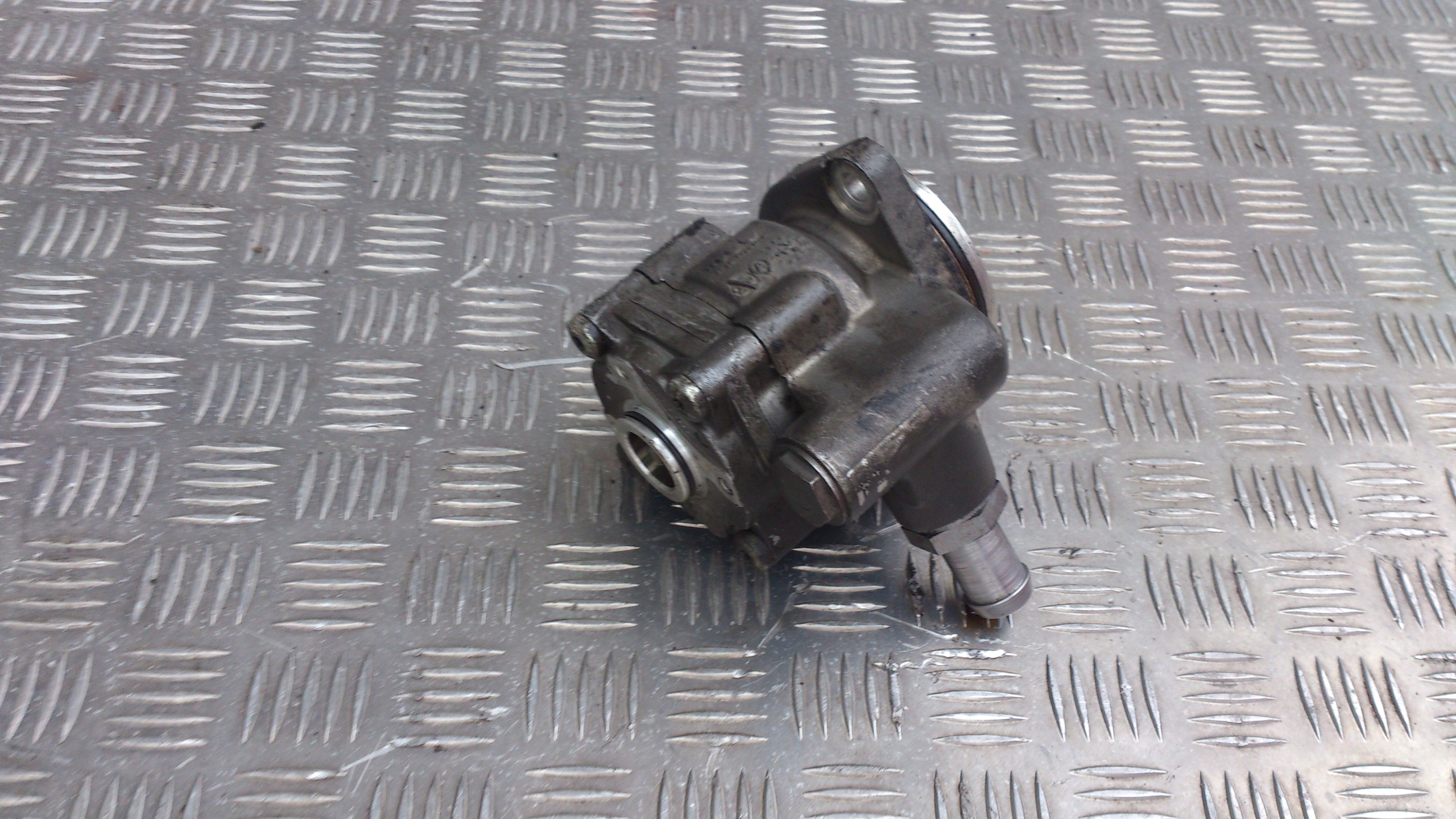 POMPA WSPOMAGANIA PALIWA DAF XF 106 - obrazek 7