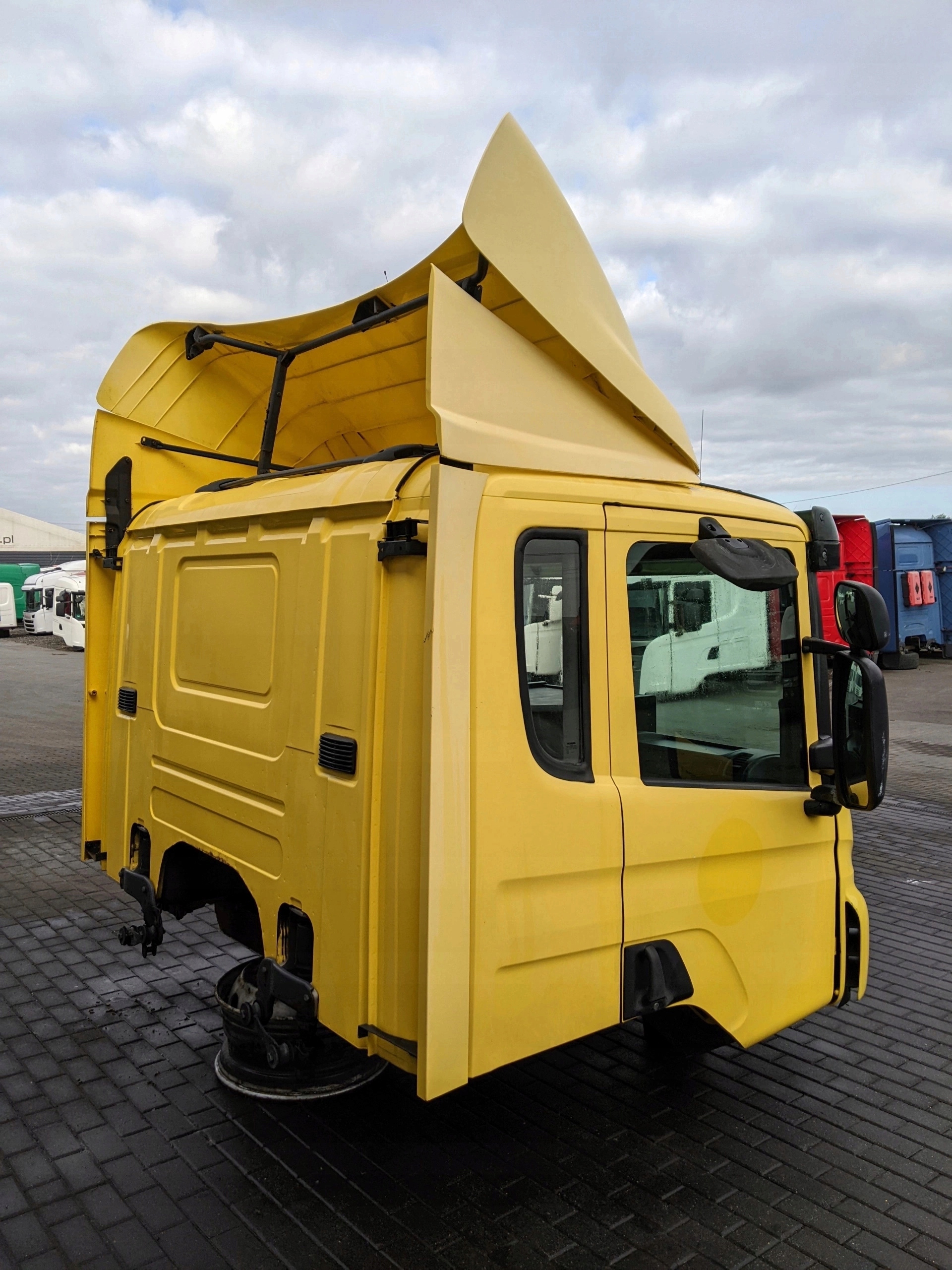 KABINA SCANIA CP 16 2009 ROK - obrazek 7