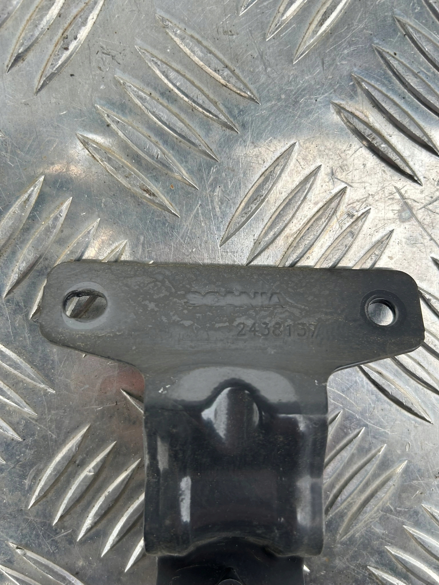 GÓRNY WSPORNIK OSŁONY CHŁODNICY SCANIA NEXT GEN NTG - obrazek 2