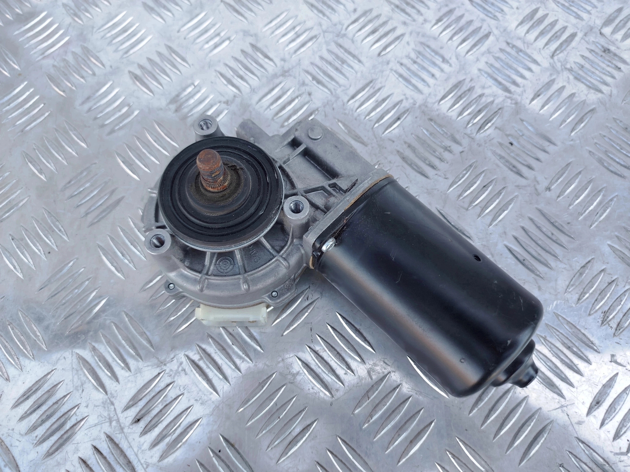 SILNICZEK SILNIK WYCIERACZEK DAF XF 106 - obrazek 2