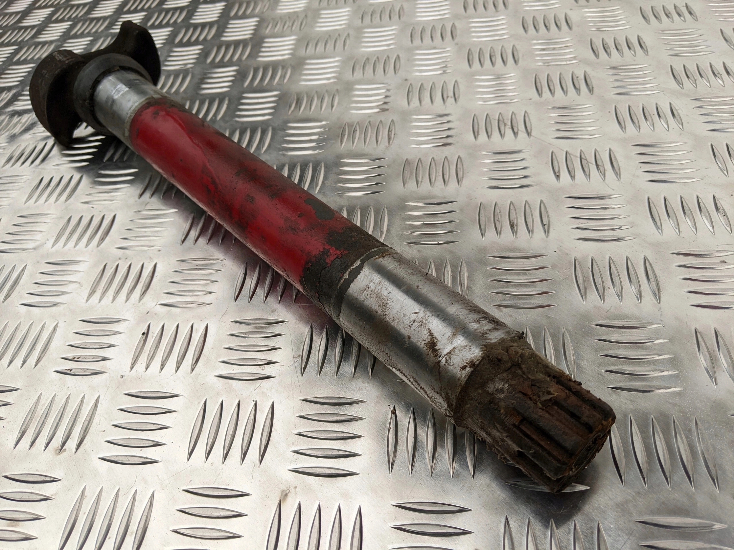 WAŁEK ROZPIERAKA SCANIA RP 835