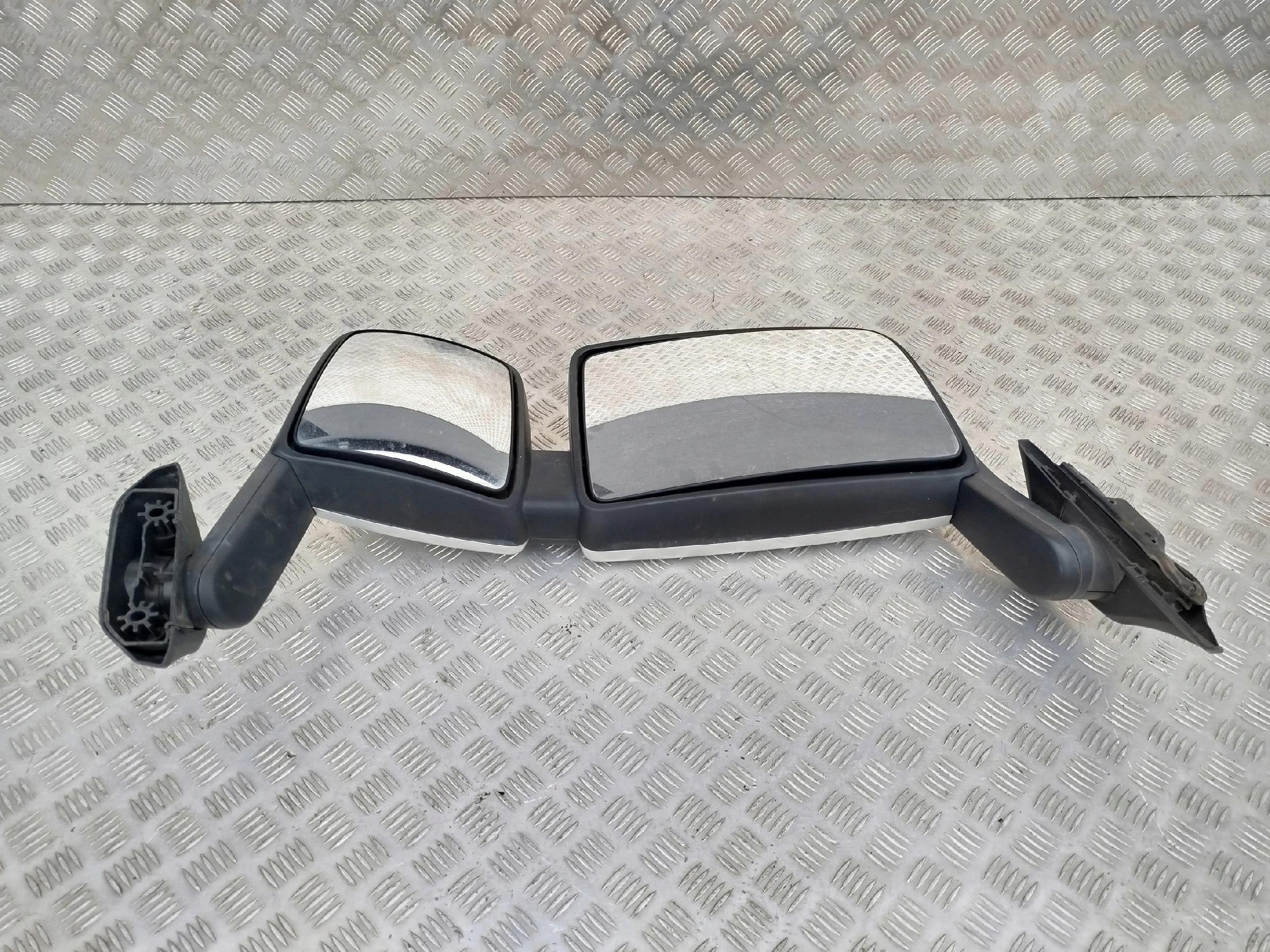 LUSTERKO PRAWE SCANIA R S NTG