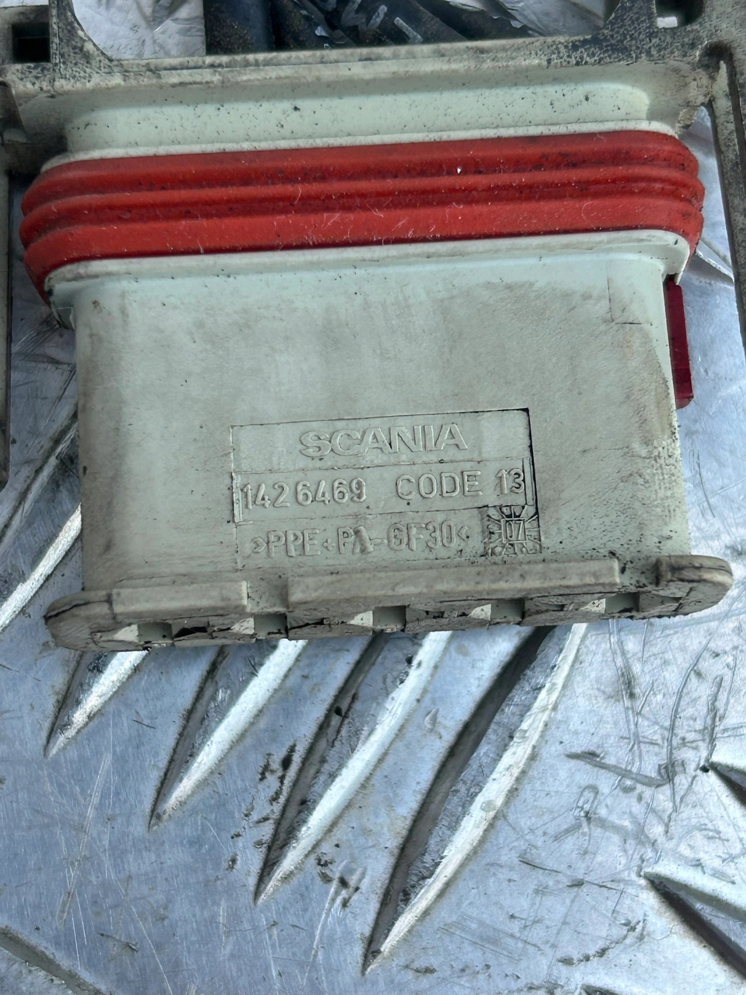 CZUJNIK CIŚNIENIA PALIWA SCANIA R HPI - obrazek 4