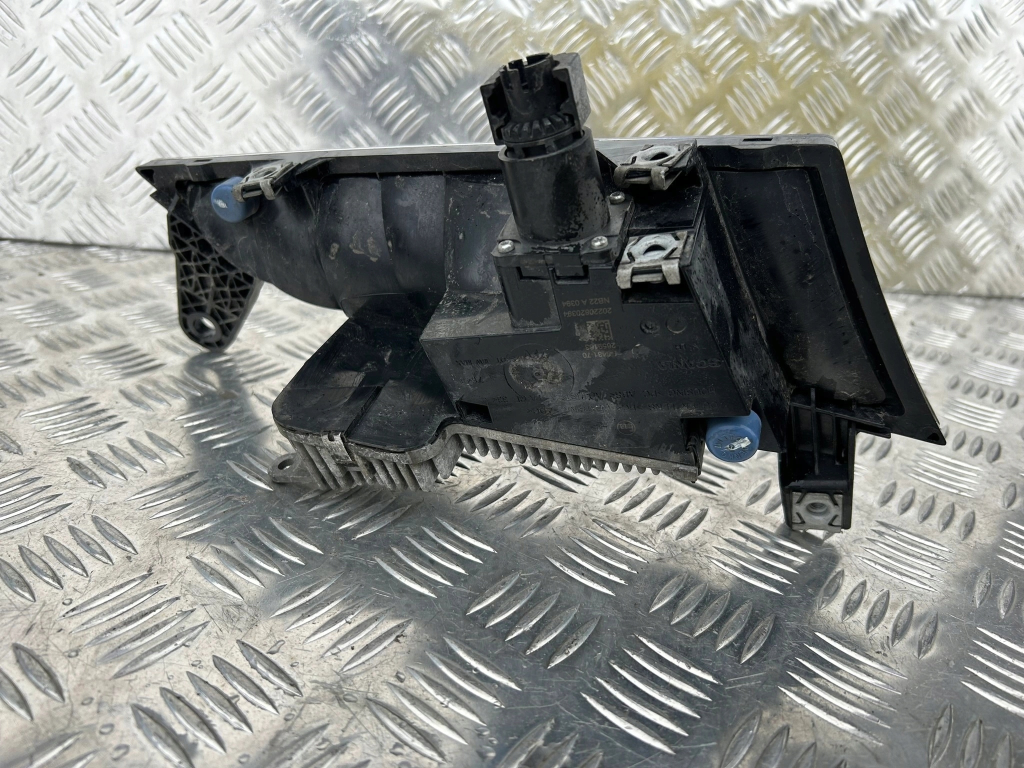 HALOGEN LAMPA ATRAPY SCANIA NTG - obrazek 2