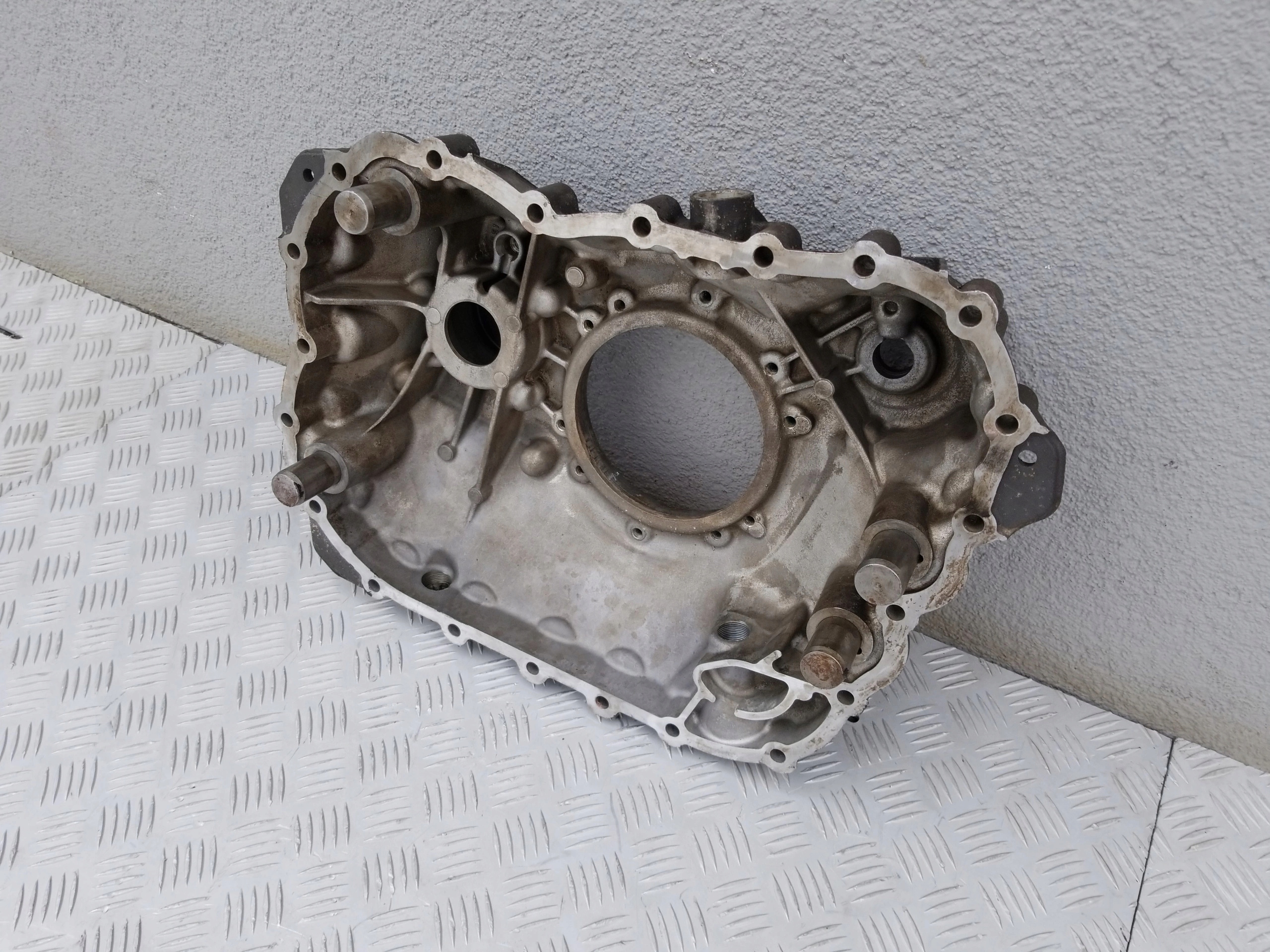 OBUDOWA POMPY OLEJU SKRZYNI DAF XF 105 - obrazek 4