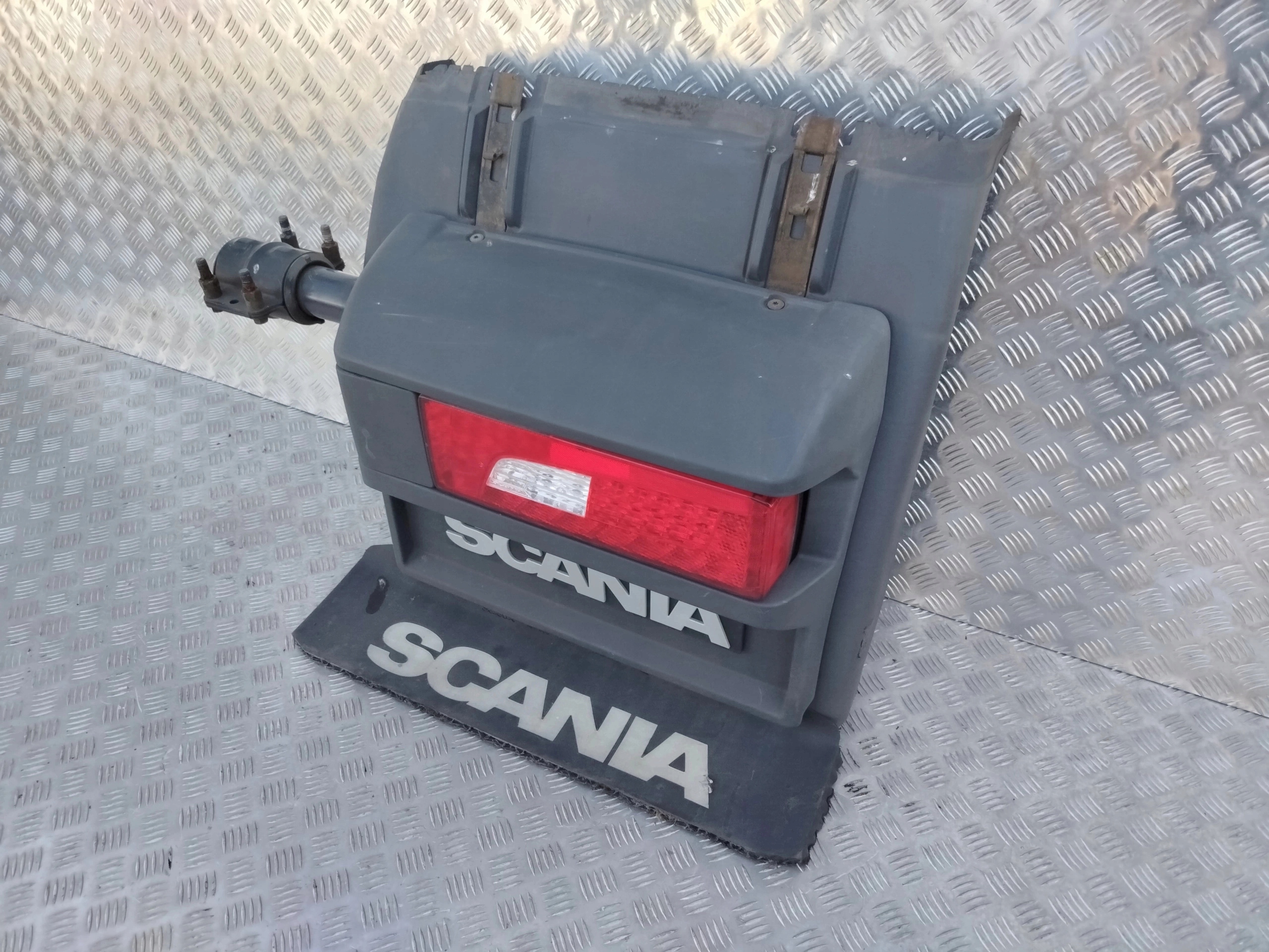 GITARA BŁOTNIKA TYŁ PRAWY SCANIA NTG STREAMLINE - obrazek 2