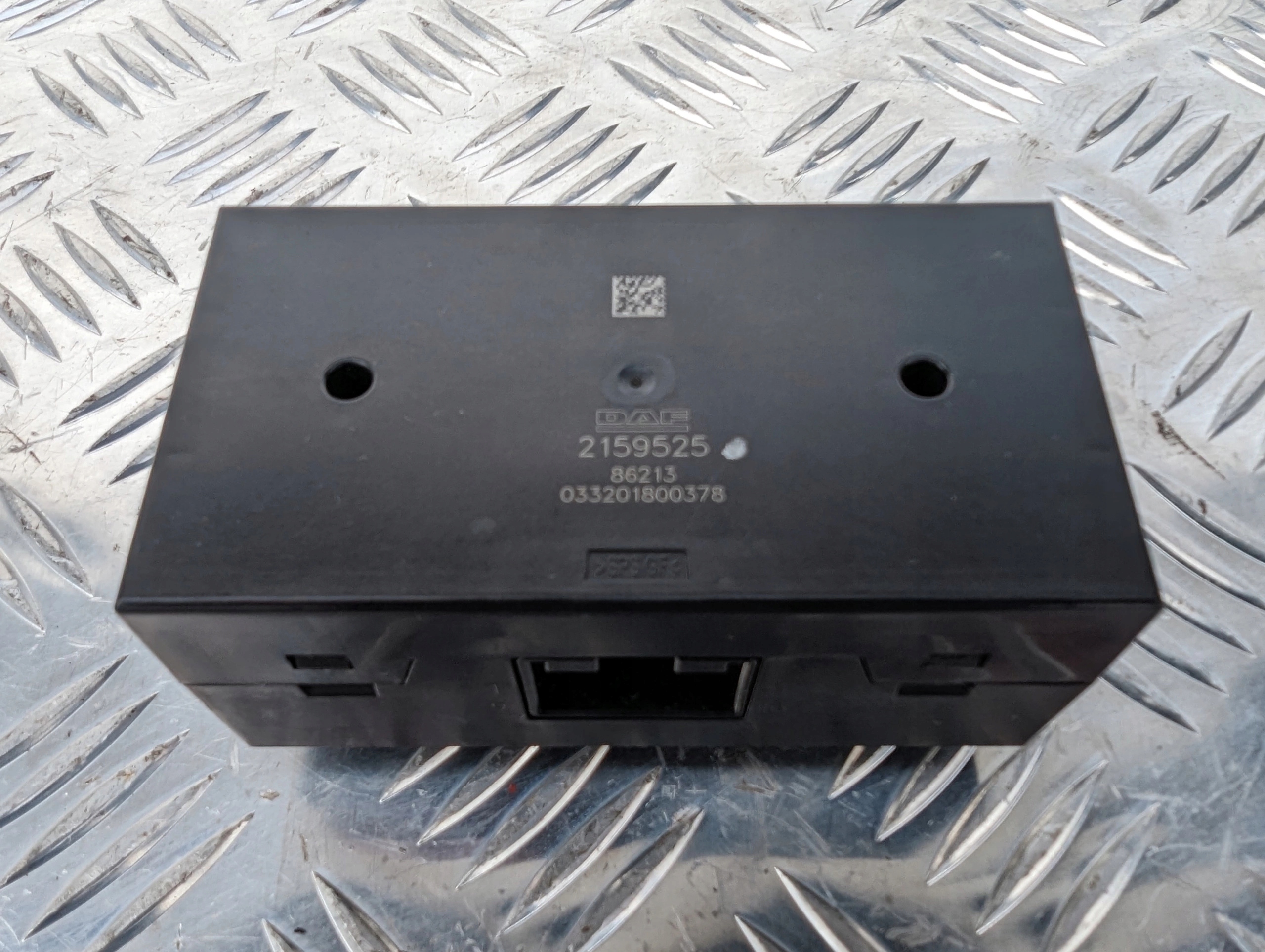 STEROWNIK MODUŁ PRZEŁĄCZNIKÓW DAF XF 106 LIFT - obrazek 2