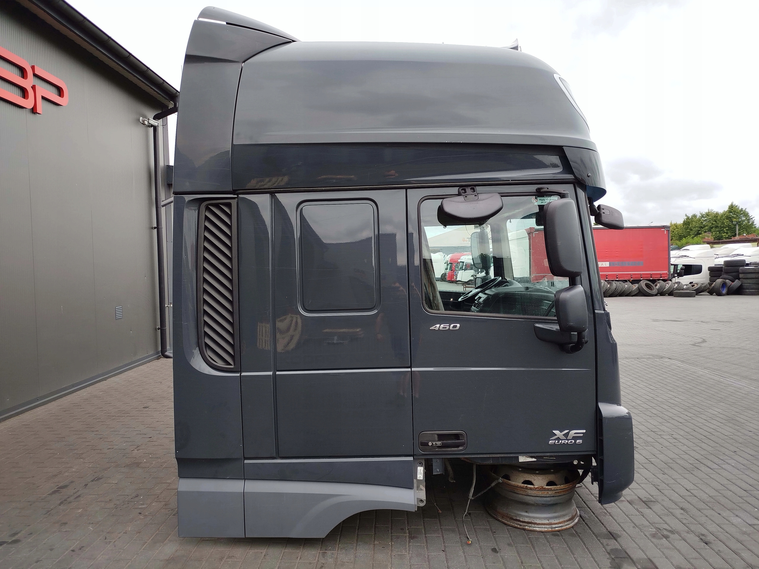 KABINA DAF XF 106 - obrazek 3