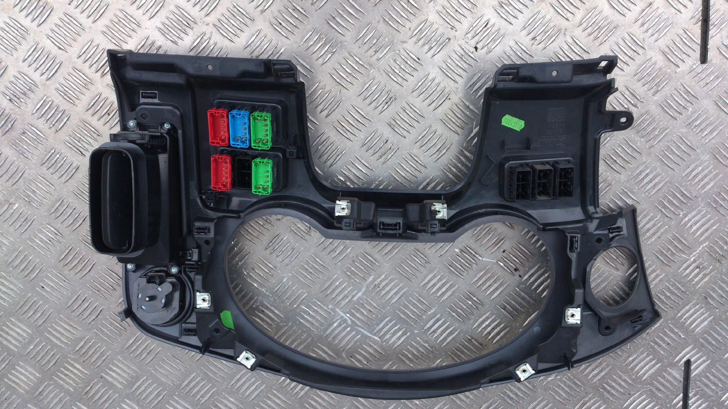 RAMKA OSŁONA OBUDOWA ZEGARÓW DAF XF 106 - obrazek 5