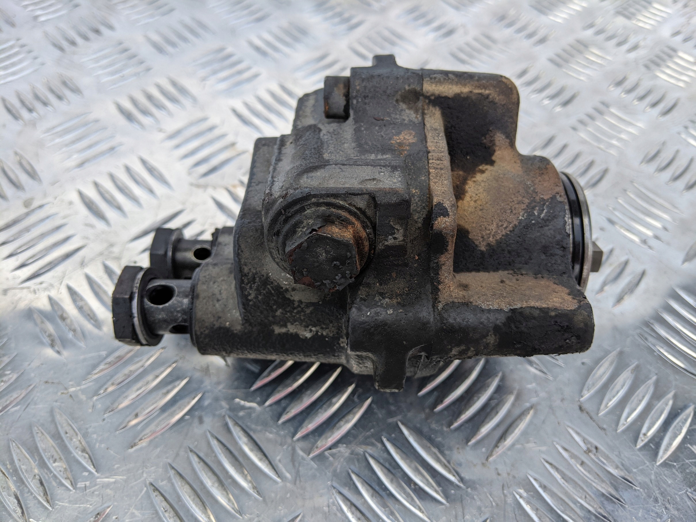 POMPA NISKIEGO CIŚNIENIA PALIWA SCANIA 520 V8 DC16 - obrazek 4