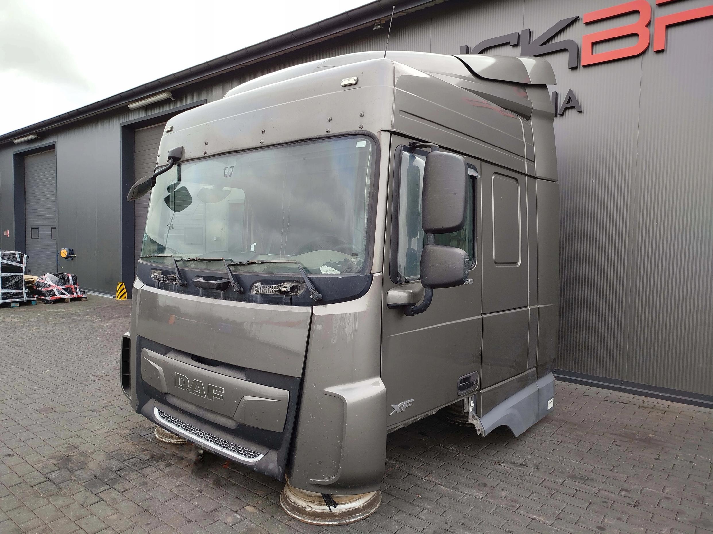 KABINA DAF XF 106 LIFT - obrazek 7