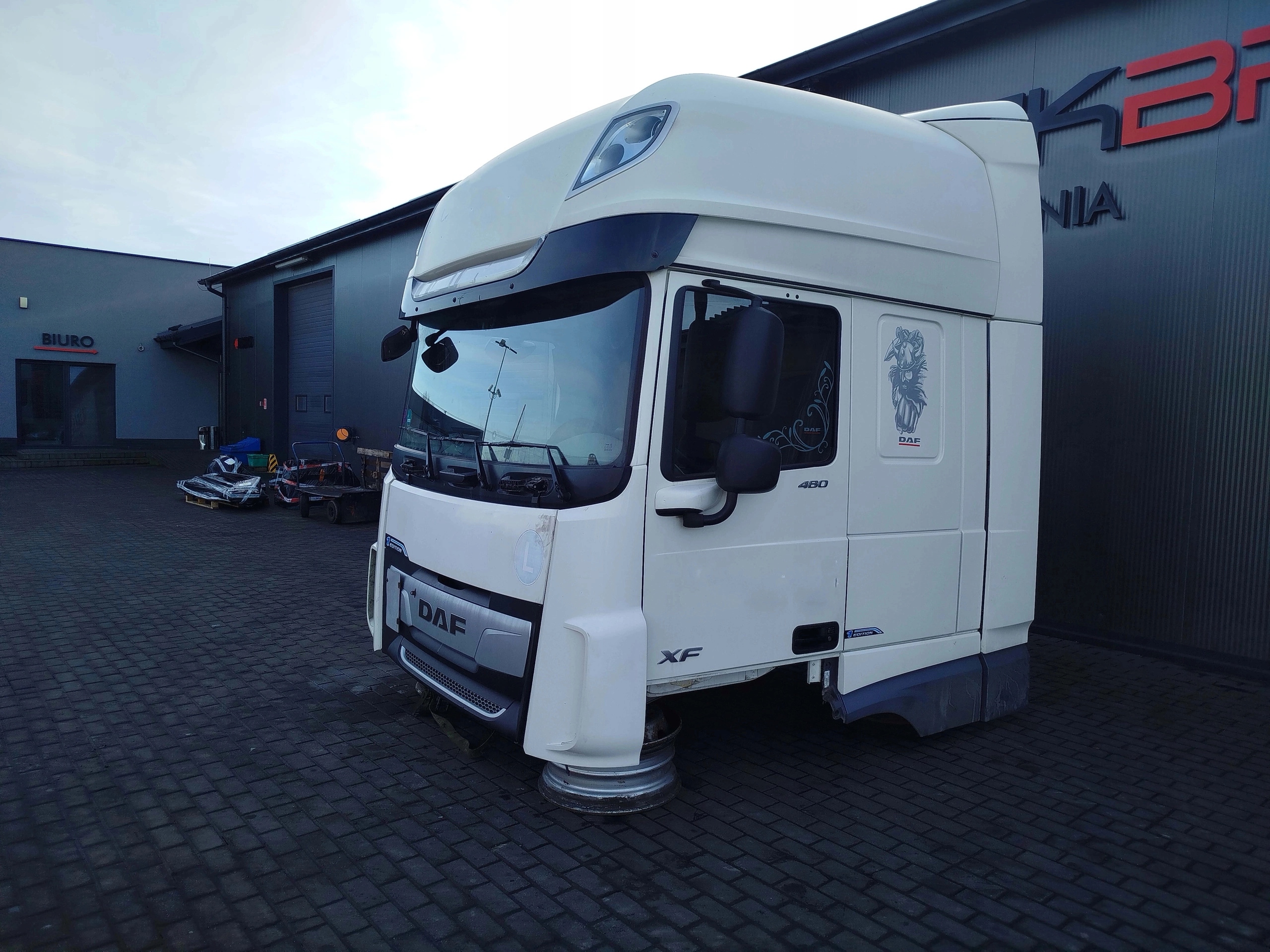 KABINA DAF XF 106 LIFT - obrazek 7