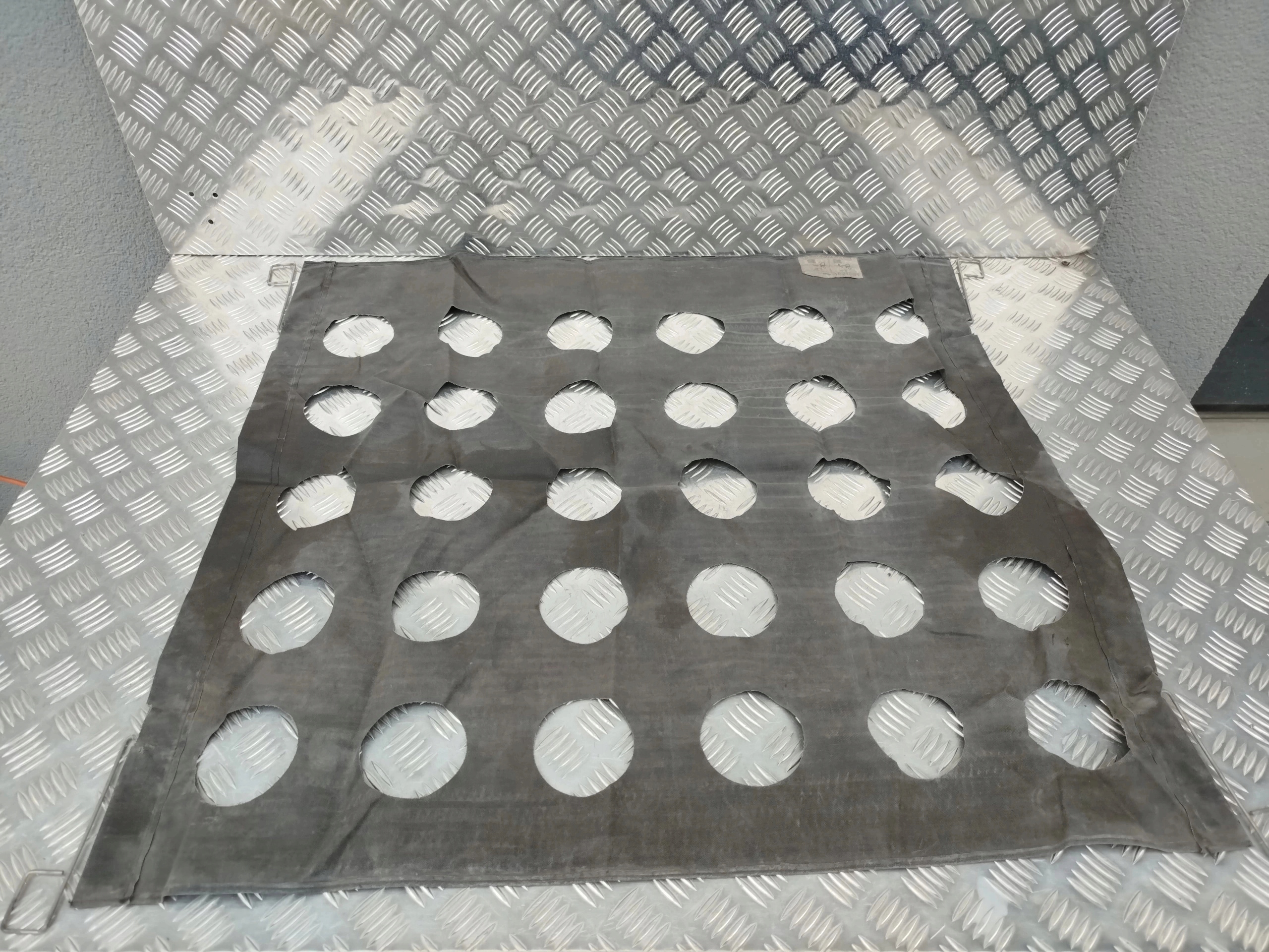 OSŁONA ROLETA SIATKA CHŁODNICY 1821691