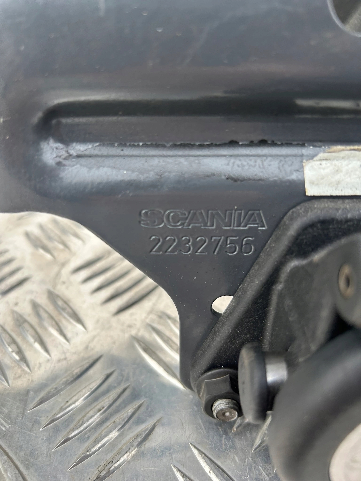 WSPORNIK GNIAZDA PRZEWODÓW SCANIA NEXT GEN NTG - obrazek 3