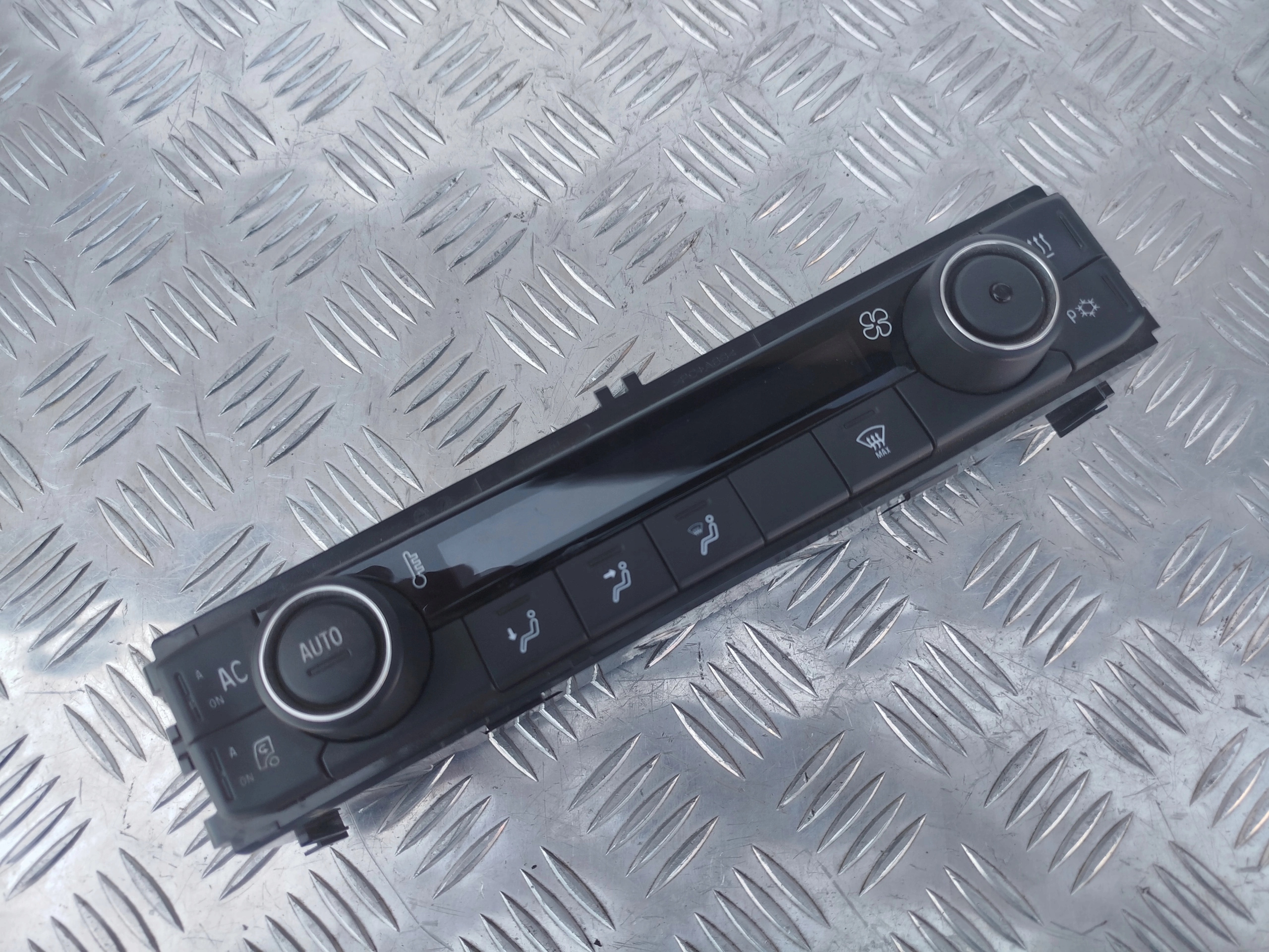 PANEL OGRZEWANIA KLIMATYZACJI SCANIA NTG - obrazek 2